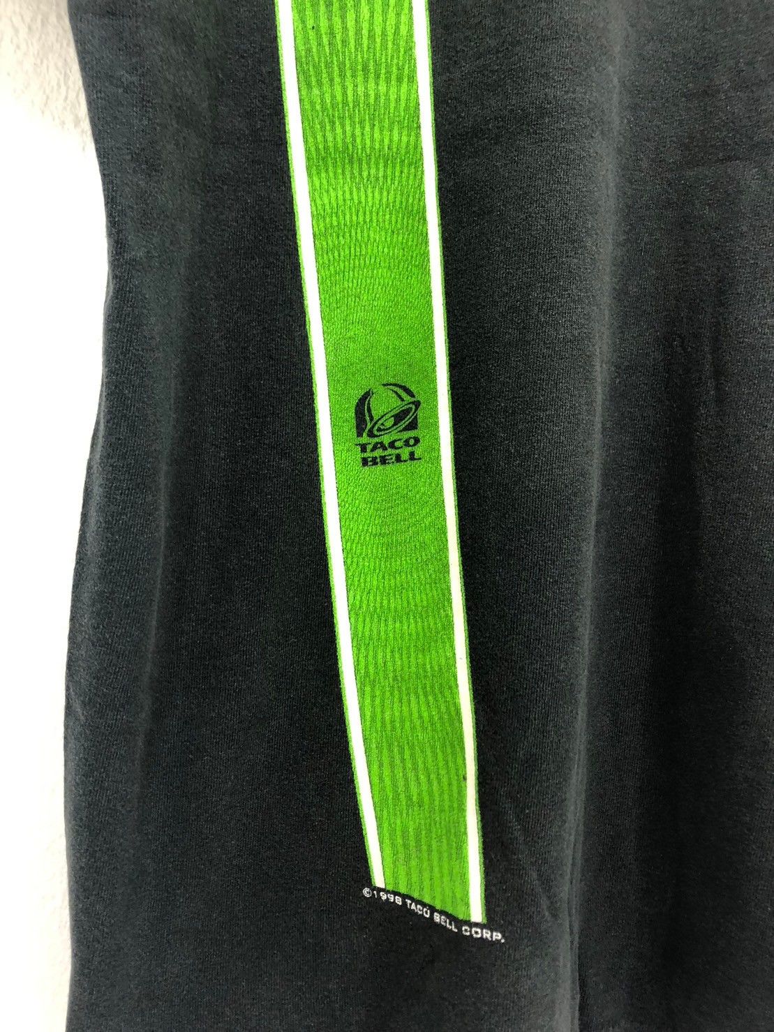 Vintage Vintage 1998's Taco Bell The Taco Revolution Needs You wts01 Size US M / EU 48-50 / 2 - 6 Thumbnail
