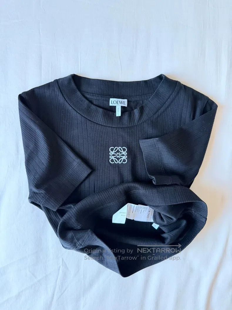 Loewe Loewe Short-length crew-neck short-sleeve T-shirt Size S / US 4 / IT 40 - 3 Thumbnail
