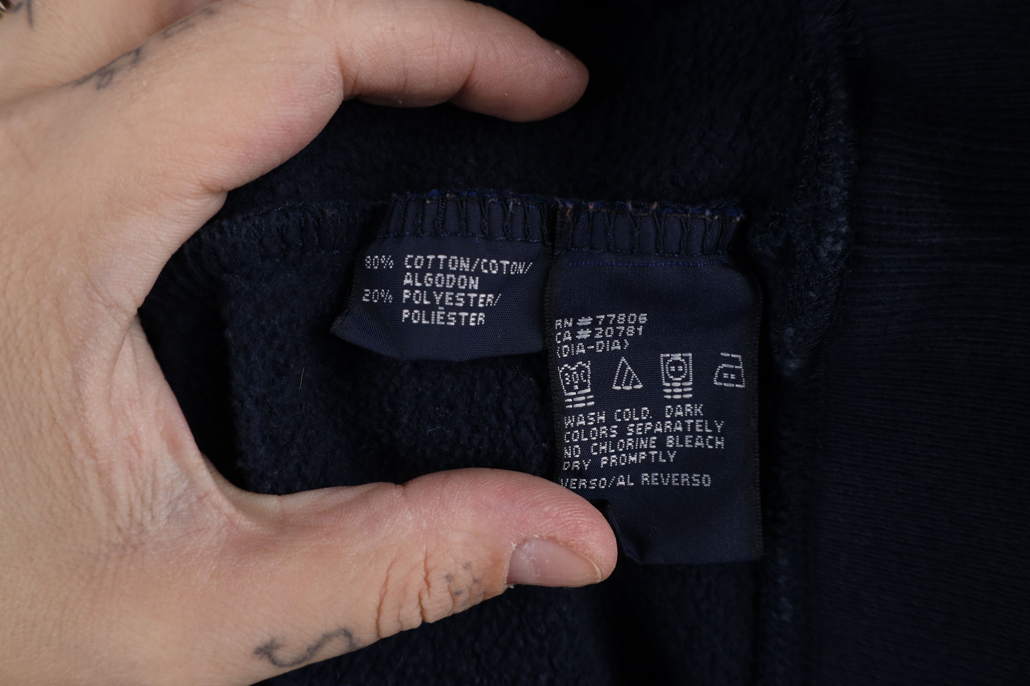 Tommy Hilfiger × Vintage Vintage 90s Tommy Hilfiger Heavyweight Crewneck Sweatshirt Size US XL / EU 56 / 4 - 7 Thumbnail
