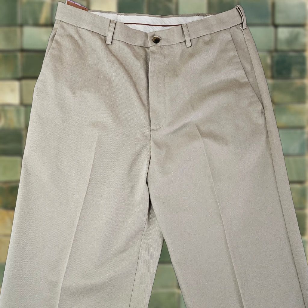 Haggar Haggar Dress Pants Mens 32x32 Khaki Classic Fit Flat Front Comfort Khaki Cotton Size US 32 / EU 48 - 1 Thumbnail