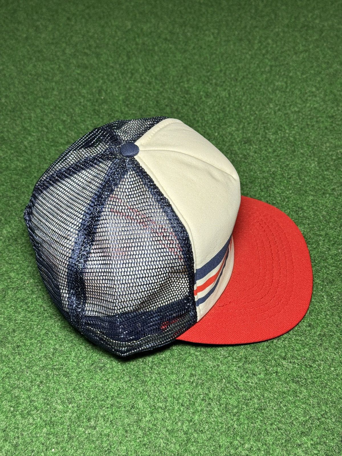 MLB Vintage 80s Cleveland Indians Trucker Mesh MLB Snapback Hat Size ONE SIZE - 4 Thumbnail