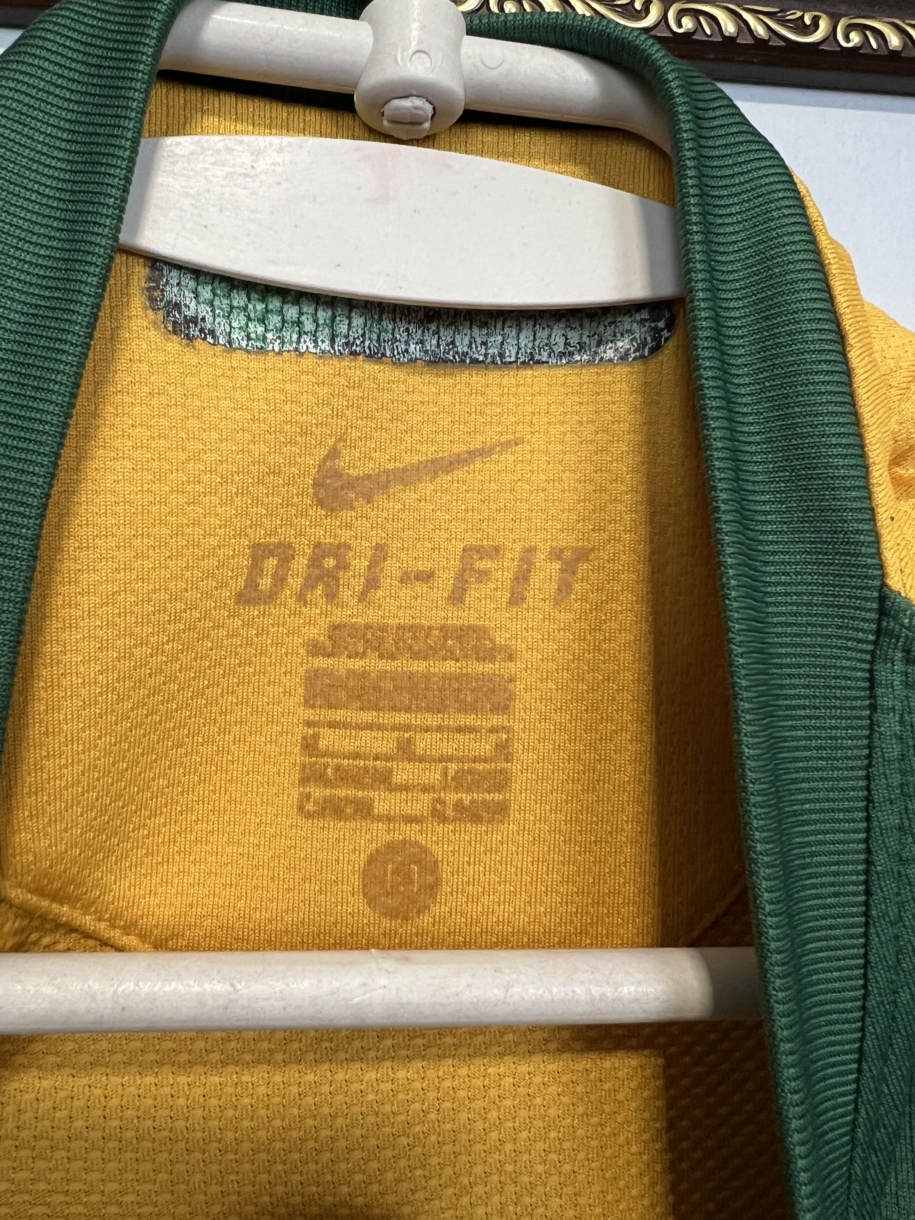 Nike Australia football shirt Soccer Jersey National Team Trikot Size US M / EU 48-50 / 2 - 7 Thumbnail