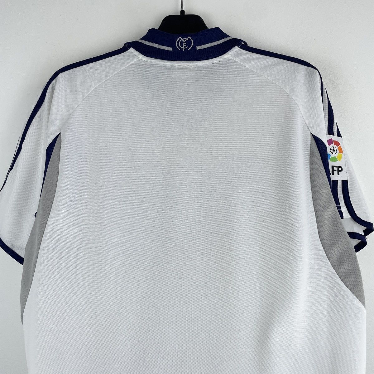 Adidas Vintage Real Madrid Home Jersey Shirt Rare 2000/2001 size S Size US S / EU 44-46 / 1 - 16 Thumbnail