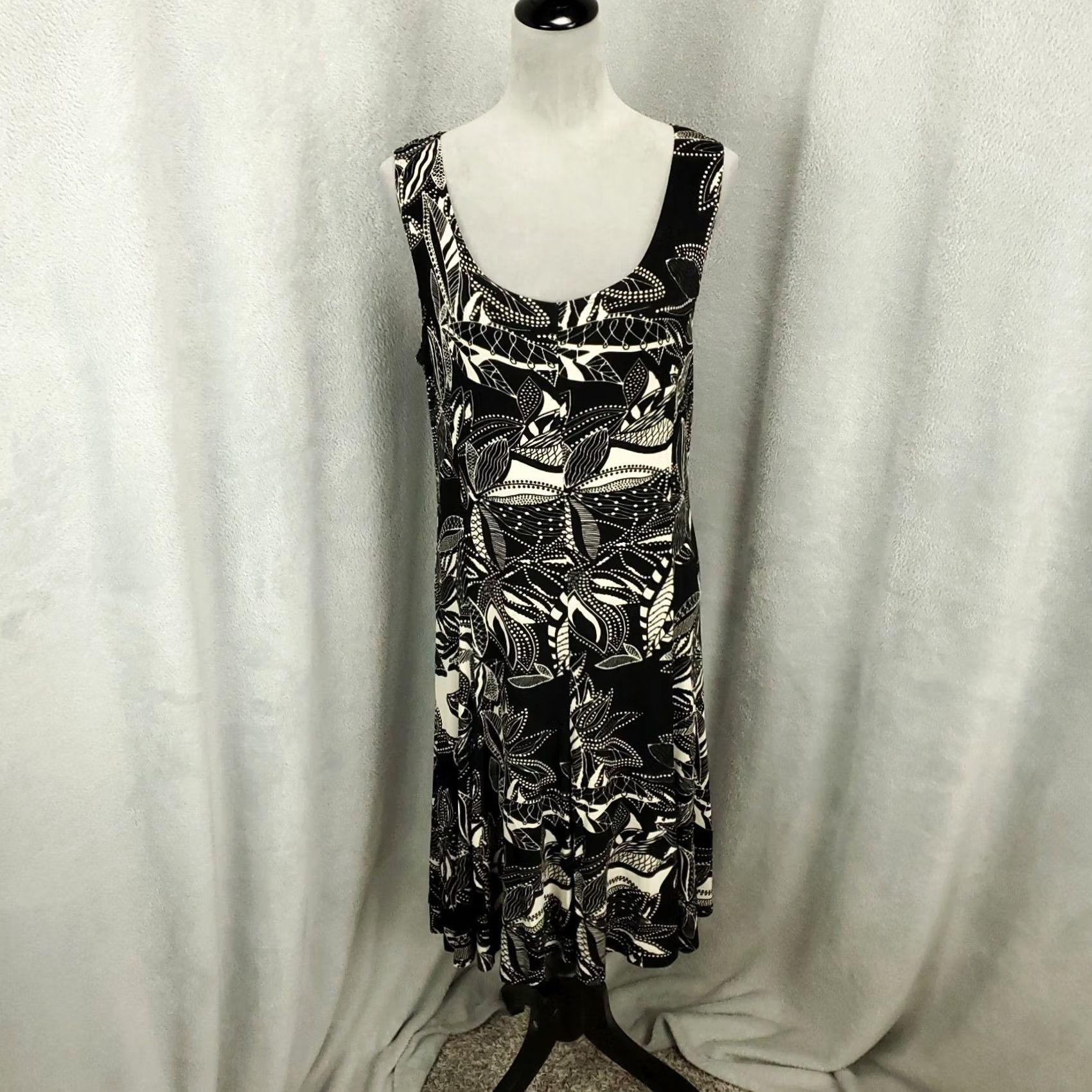 Vintage Chicos Travelers Dress Womens Large Black White Floral Sleeveless 2 Tank Dress Size L / US 10 / IT 46 - 2 Thumbnail