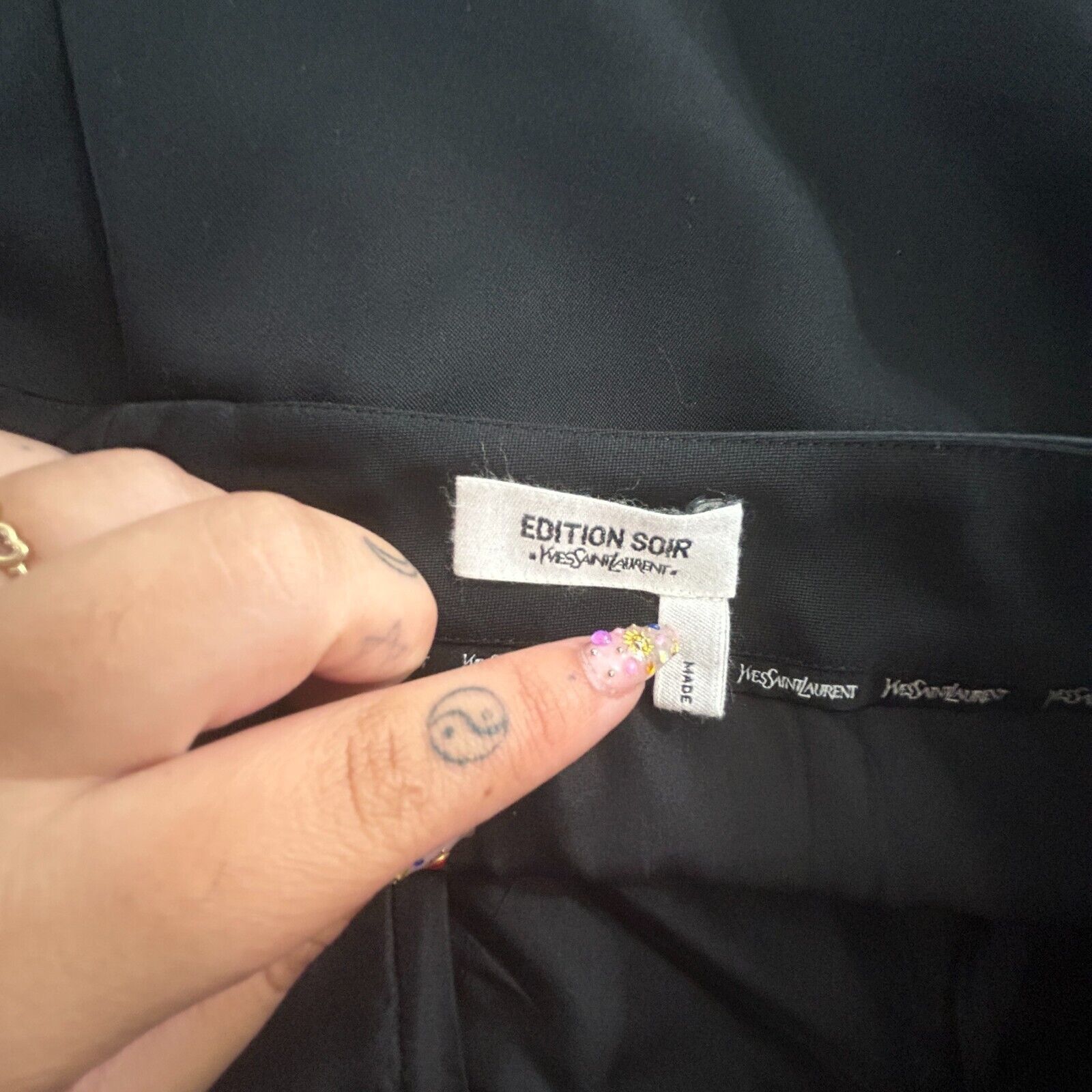 Saint Laurent Paris Yves St Laurent Black Edition Soir TuxedoPant 40 / 6 Size 28" / US 6 / IT 42 - 9 Thumbnail