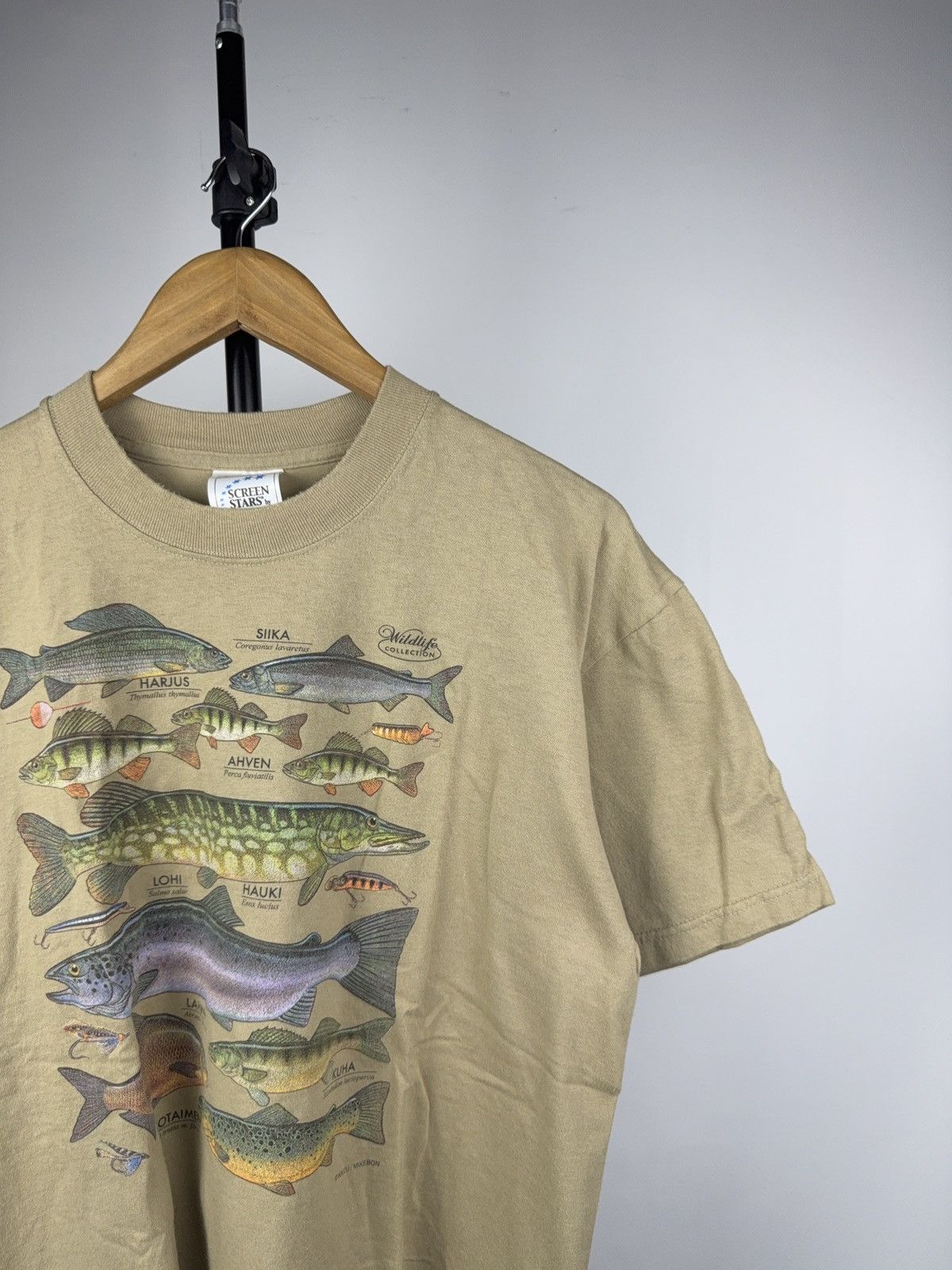 Vintage Vintage 90s Retro Wildlife Fish Print Graphic T-Shirt Beige Size US L / EU 52-54 / 3 - 2 Thumbnail