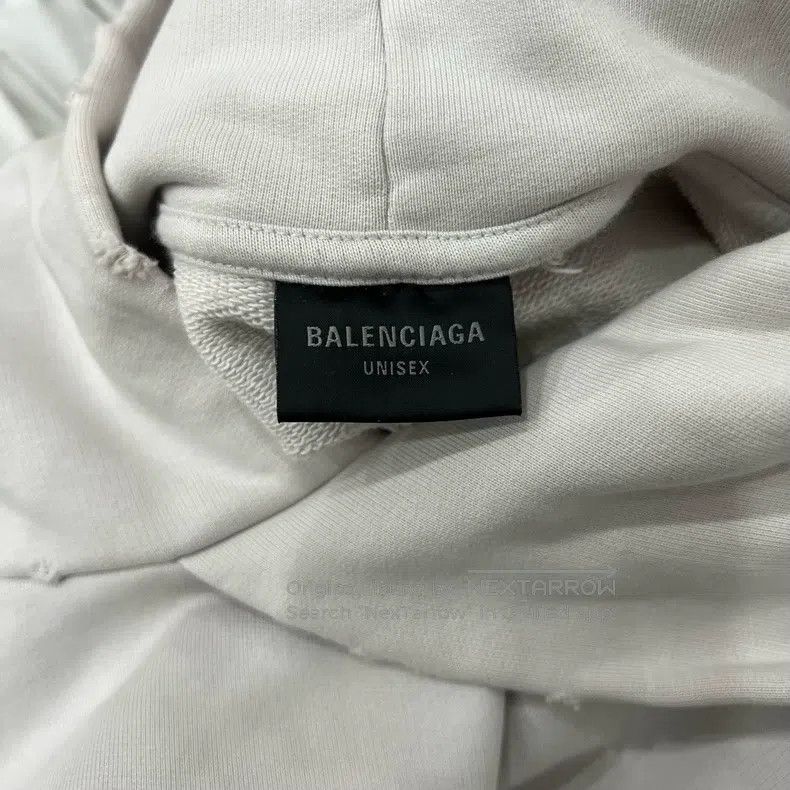 Balenciaga Balenciaga Big destruction letter logo destruction sweater Size US S / EU 44-46 / 1 - 5 Thumbnail
