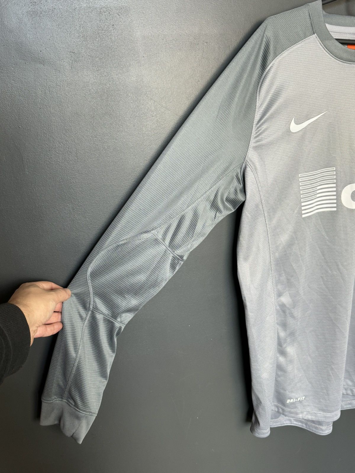 Nike Shakhtar Donetsk Player Issue Goalkeeper Football Jersey Size US L / EU 52-54 / 3 - 7 Thumbnail
