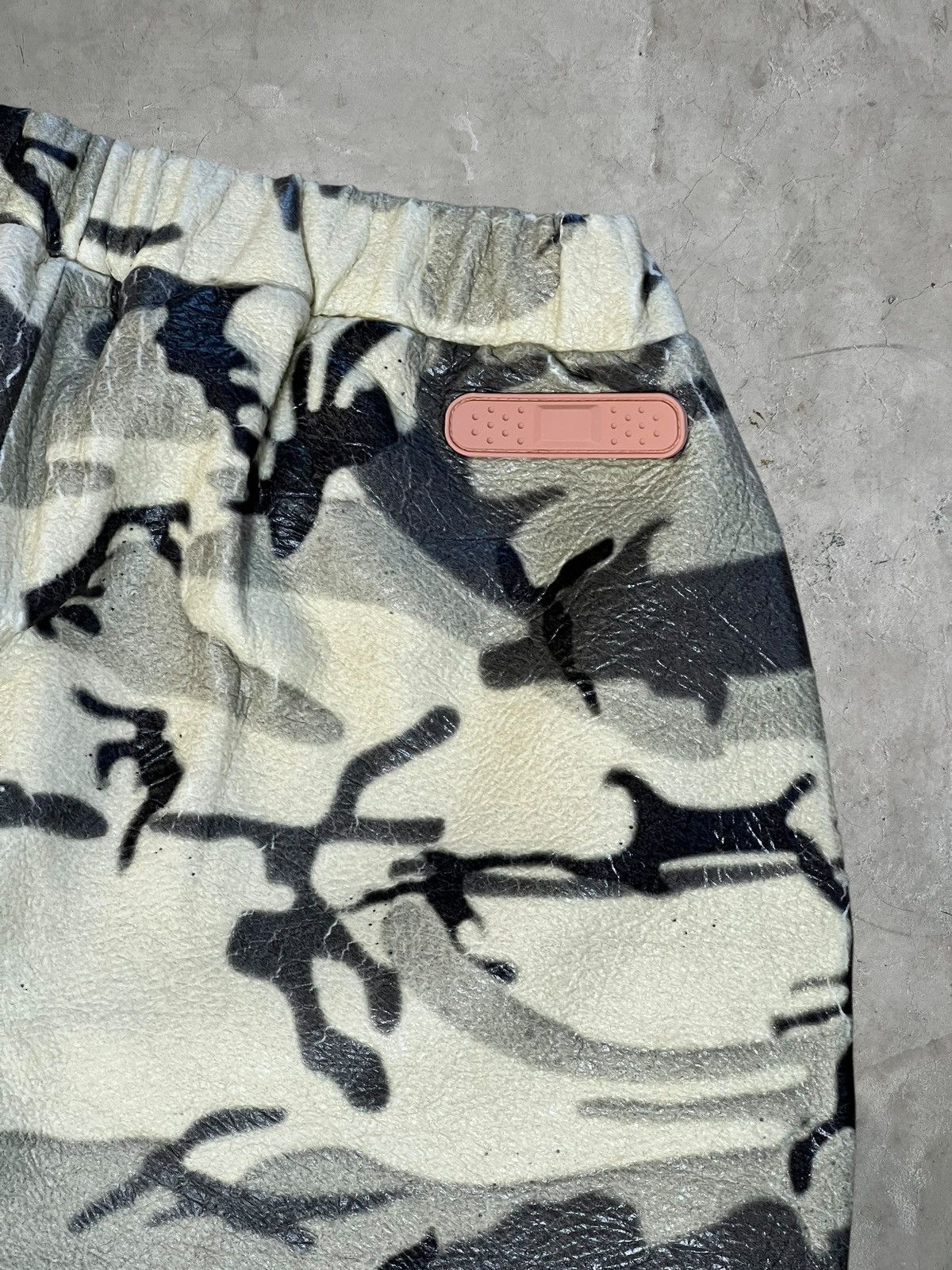 PDF PDF Camo Puffer Pants Size US 34 / EU 50 - 9 Thumbnail