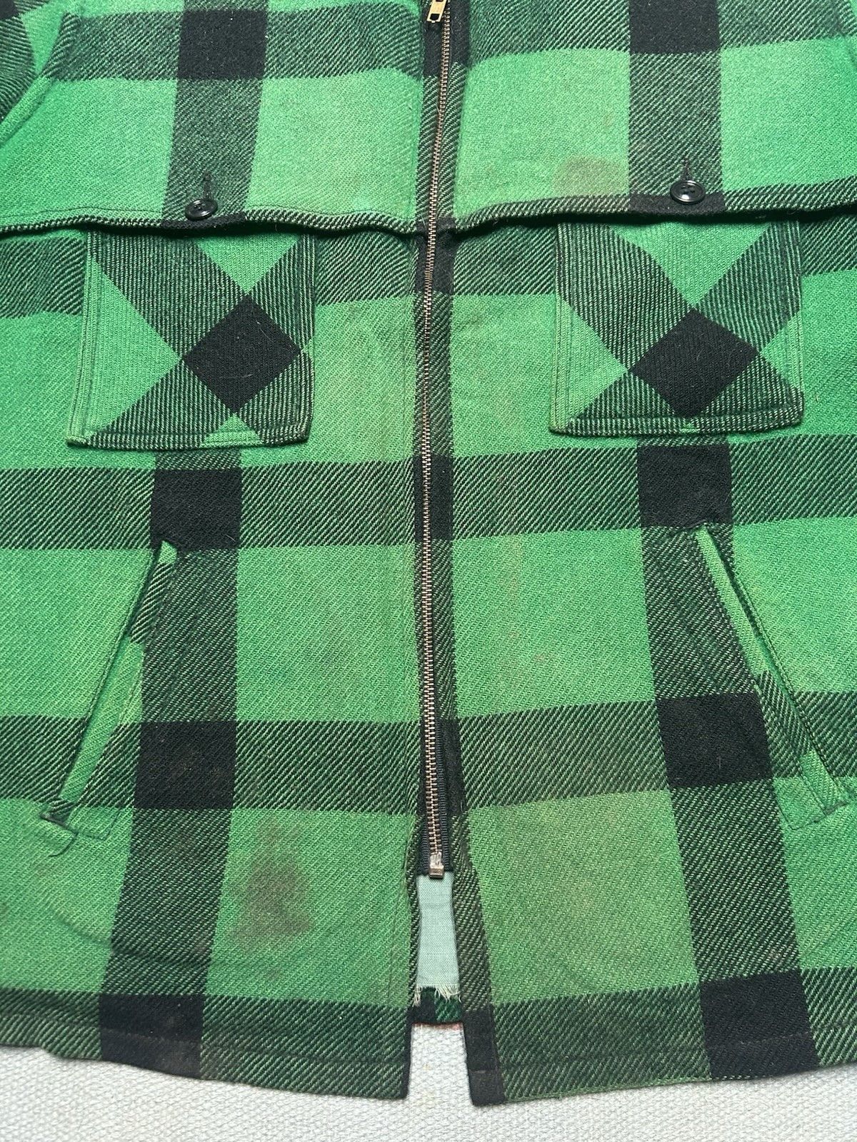 Vintage 80s LL Bean wool cruiser jacket buffalo plaid distressed L Size US L / EU 52-54 / 3 - 6 Thumbnail