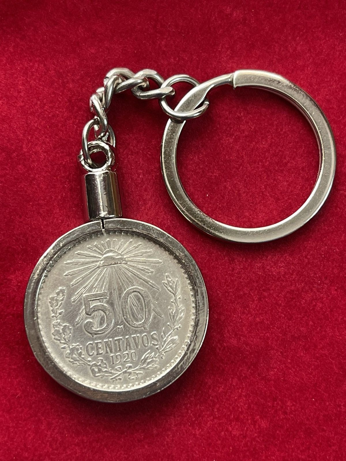 Vintage Silver coin keychain Size ONE SIZE - 1 Thumbnail
