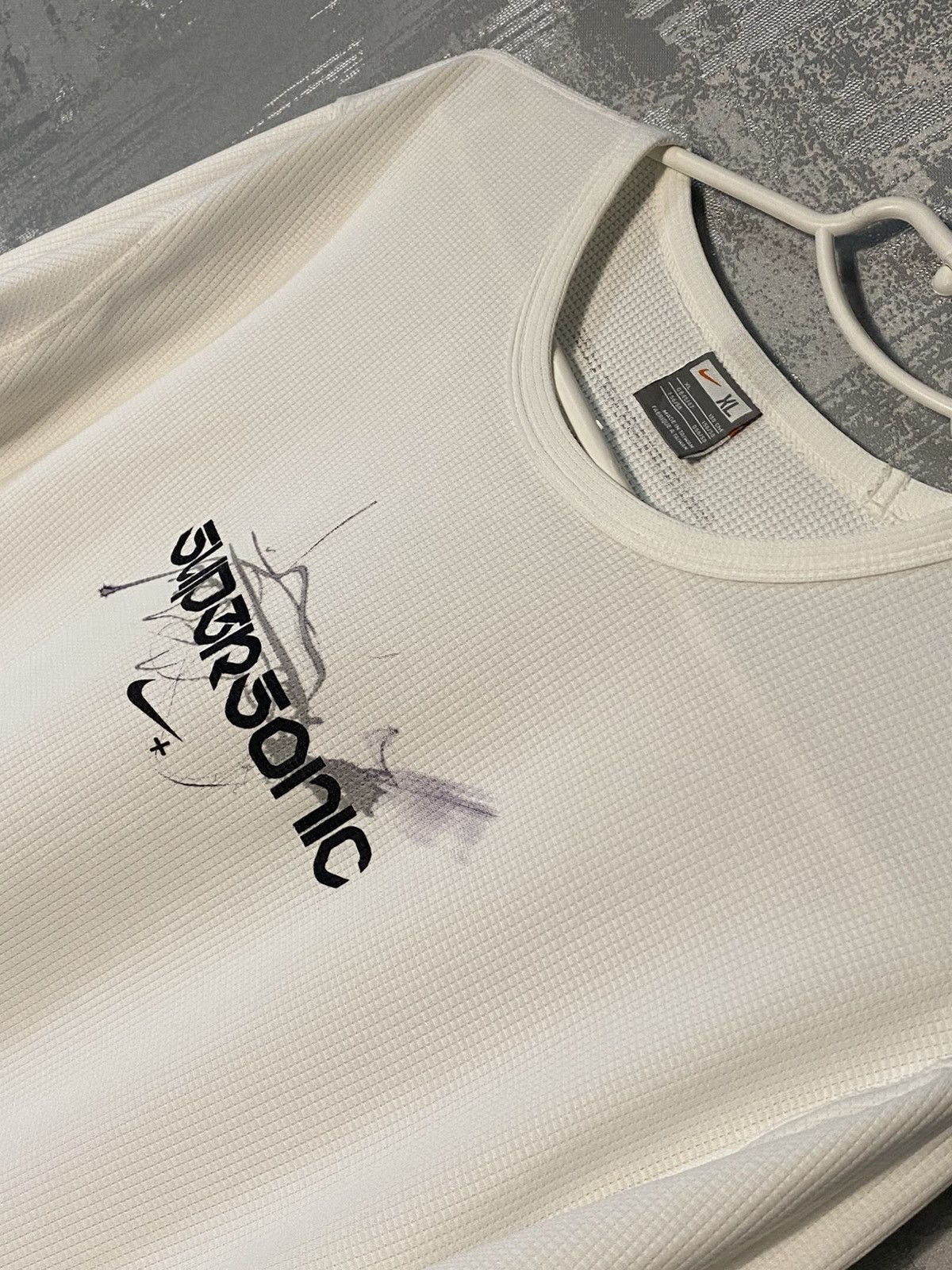 Nike Vintage Nike Supersonic Long Sleeve T-shirt Centr Logo Size US XL / EU 56 / 4 - 2 Thumbnail