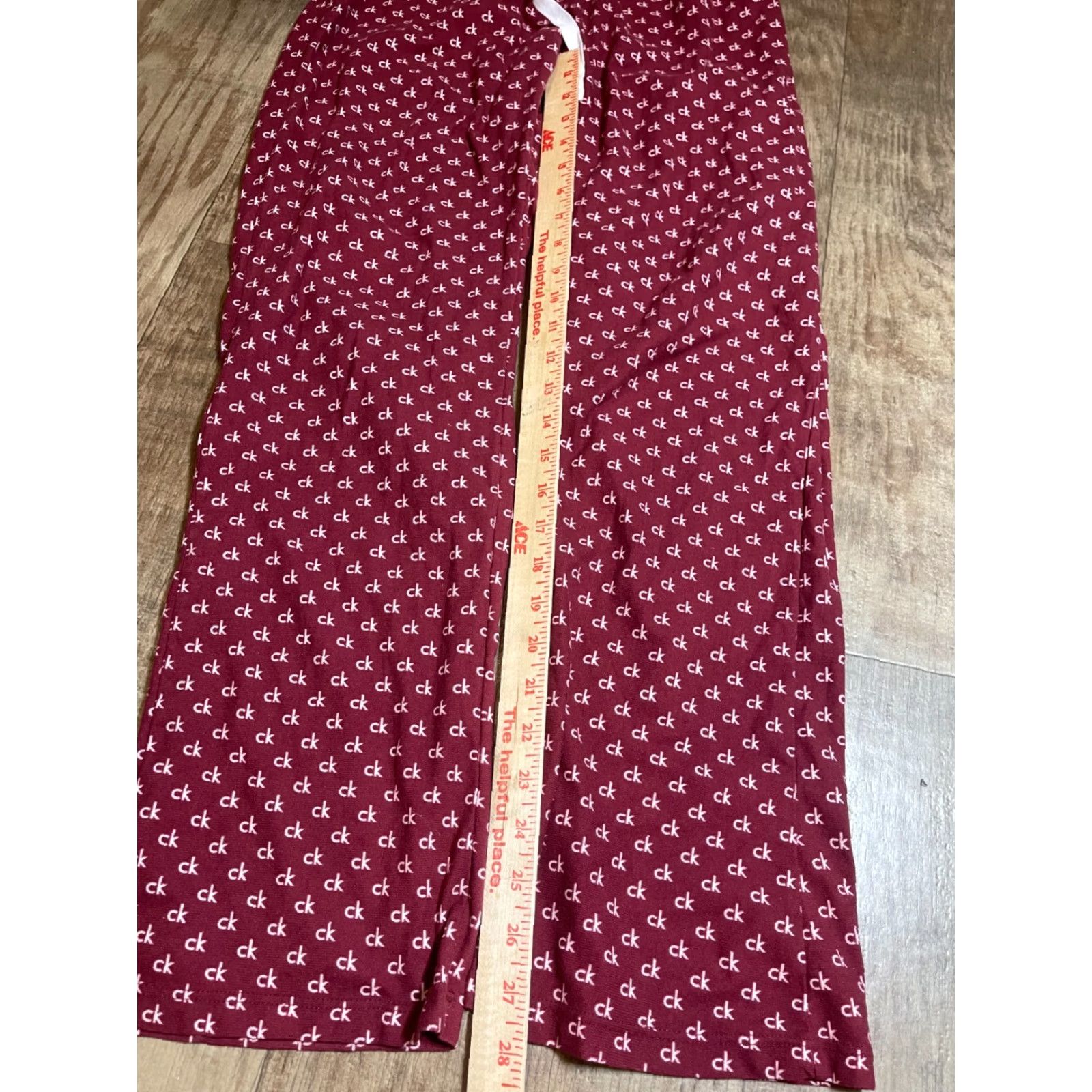 Calvin Klein Calvin Klein Pajama Pants PJ Bottoms Unisex Adults S Red Logo All Over Print Pants - Small S Red Logo Pajama Bottoms Size 28" / US 6 / IT 42 - 2 Thumbnail