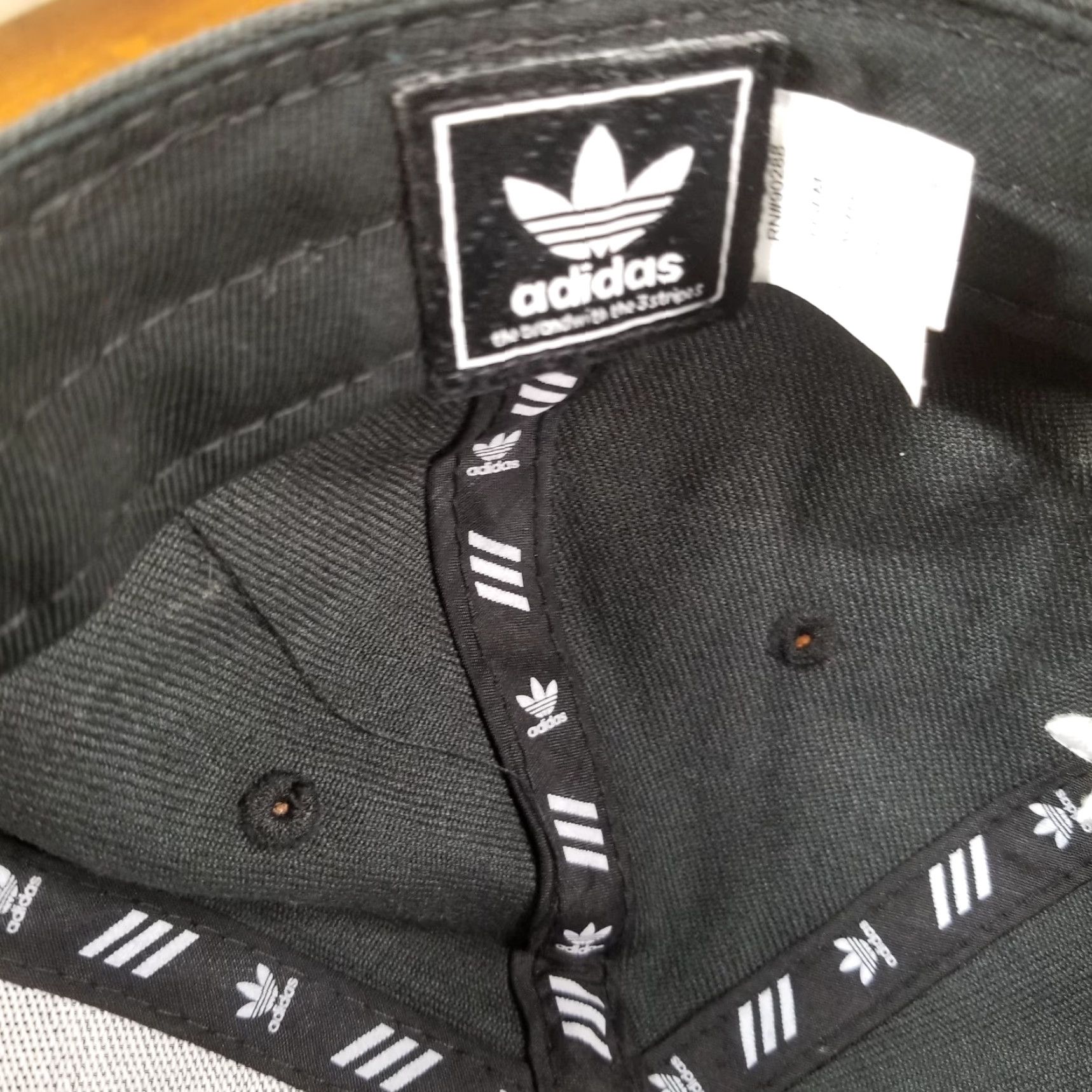 Vintage Adidas Originals Trefoil Chain Flatbrim Snapback Cap Black Hat Size ONE SIZE - 5 Thumbnail