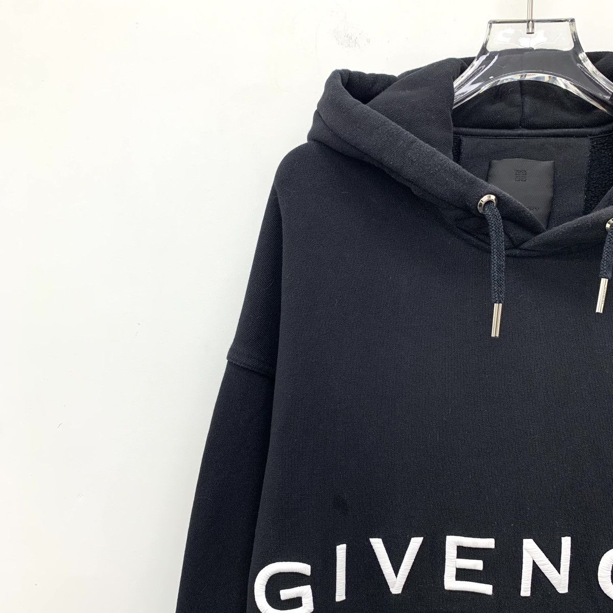 Givenchy Givenchy Black Hooded Drawstring Sweatshirt K26WX Size S / US 4 / IT 40 - 3 Thumbnail