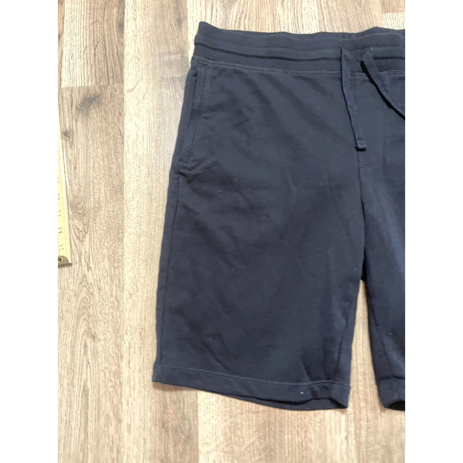 Vintage 32 Degrees Cool Shorts Mens Sweatpants Shorts Tie Waist Black L Regular Inseam 9 in 36 in - Casual Modern Occasion Size US 33 - 3 Thumbnail