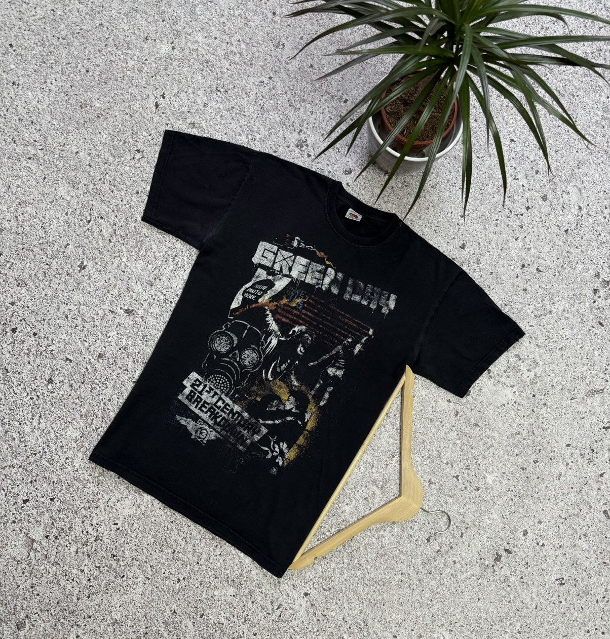 Band Tees × Vintage Green Day 21st Century Breakdown Tour 2009 - 2010 T-Shirt Size US M / EU 48-50 / 2 - 1 Thumbnail