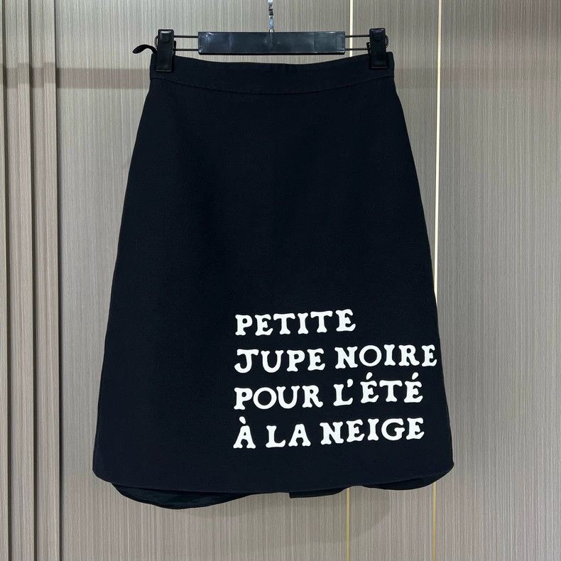 Gucci Gucci Letter-printed skirt 2504-Nextarrow Size 25" / US 0 / IT 36 - 1 Thumbnail