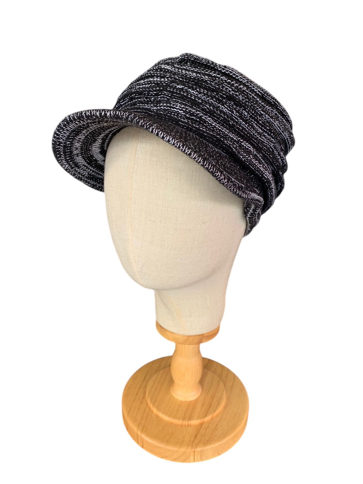 Japanese Brand × Kapital × Vintage Rare Black And White Colour Wizer Hats Size ONE SIZE - 1 Thumbnail