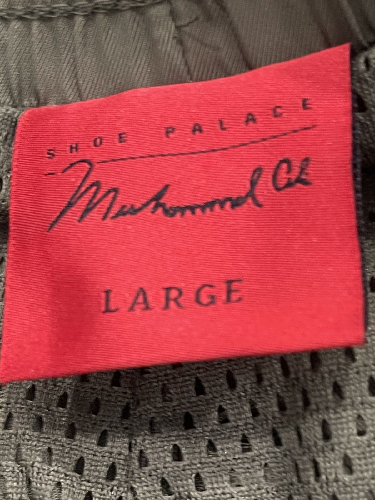 Shoe Palace Muhammad Ali “Thrilla in Manila” Shorts Size US 36 / EU 52 - 4 Thumbnail