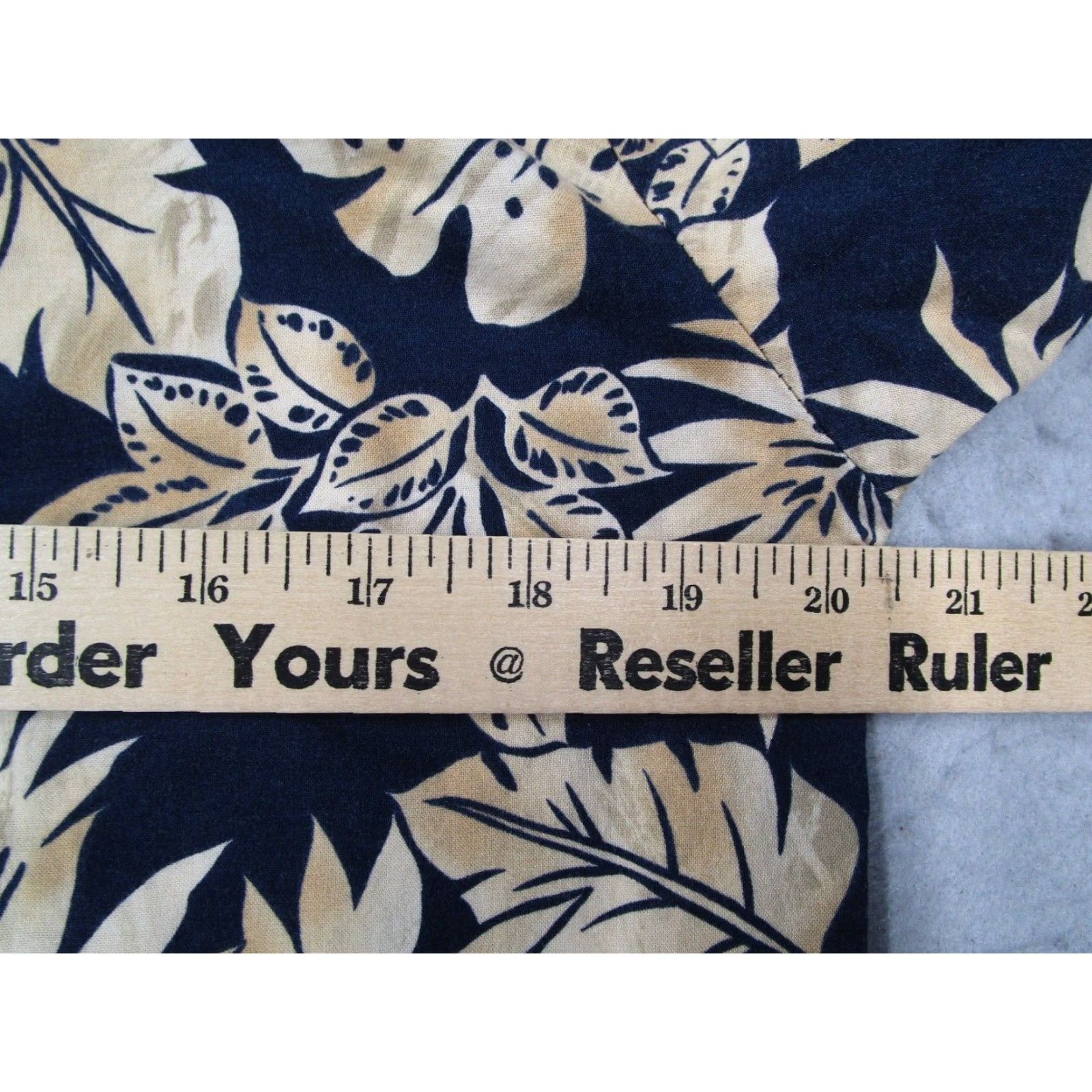 Tori Richard VINTAGE Tori Richard Shirt Men M Beige Palms Button Up Hawaiian Made in USA Size US M / EU 48-50 / 2 - 6 Thumbnail