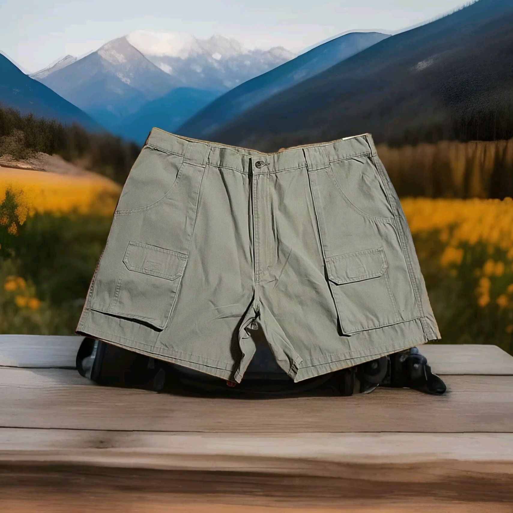 Vintage VINTAGE Woolrich Shorts Cargo Khaki 42" 5" NWT Cotton Outdoorsman 1990s Mens Size US 42 / EU 58 - 2 Thumbnail