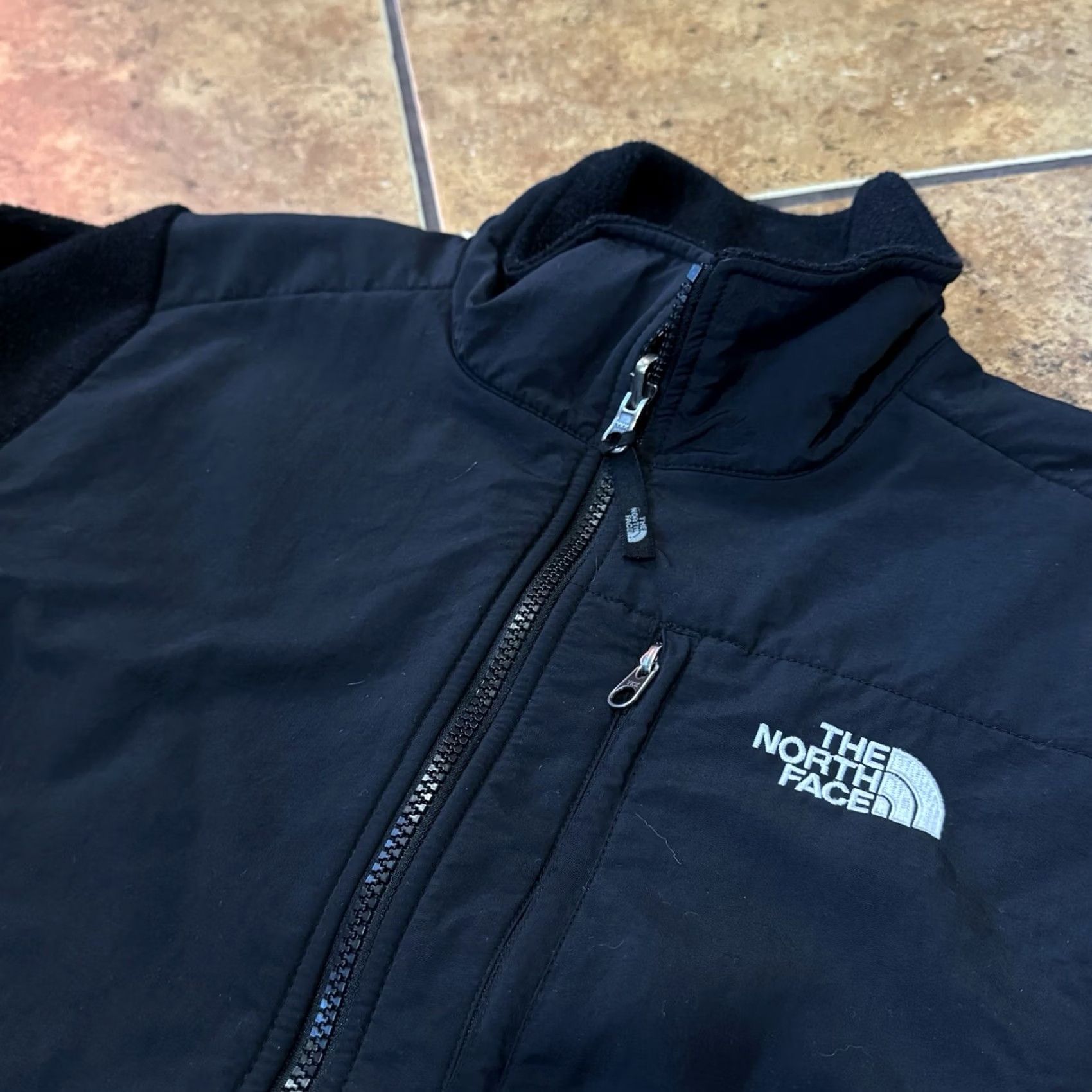 The North Face VINTAGE The North Face Fleece Jacket Womens Medium Black Full Zip Polartec Denali Size M / US 6-8 / IT 42-44 - 2 Thumbnail