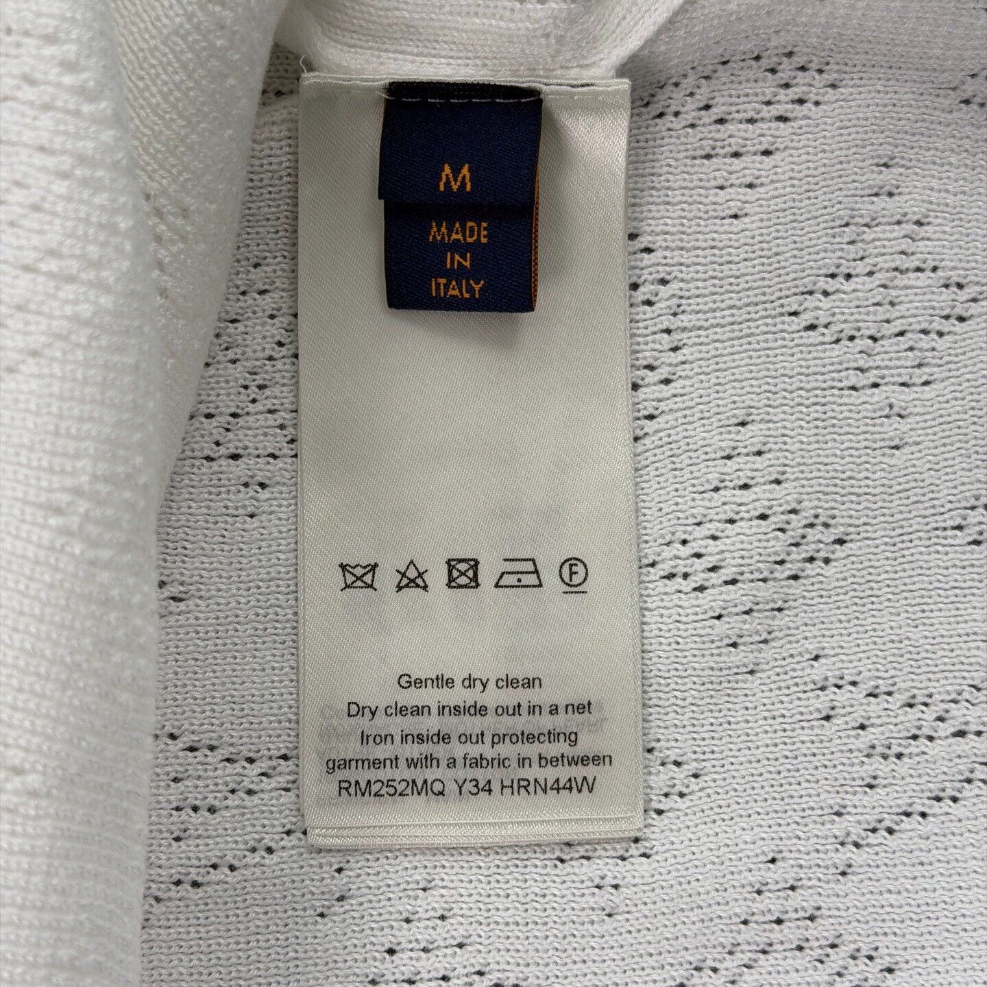 Louis Vuitton LV 25 white monogram allover short sleeve M like new Size US M / EU 48-50 / 2 - 4 Thumbnail