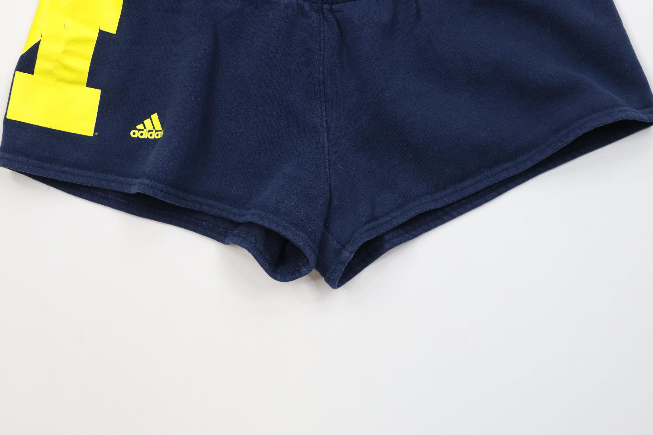 Adidas Y2K Adidas Block M University of Michigan Sweatpants Shorts Size 28" / US 6 / IT 42 - 3 Thumbnail