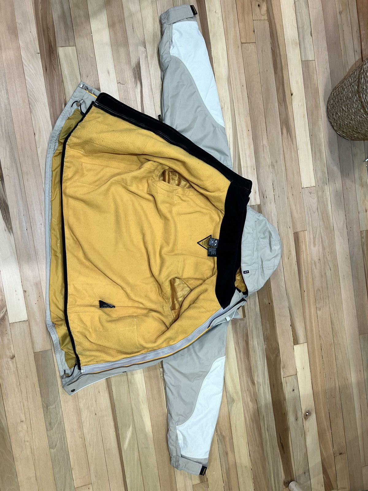 Oakley Vintage Oakley Software Gorpcore Snowboard Ski Tech Jacket Size US M / EU 48-50 / 2 - 7 Thumbnail
