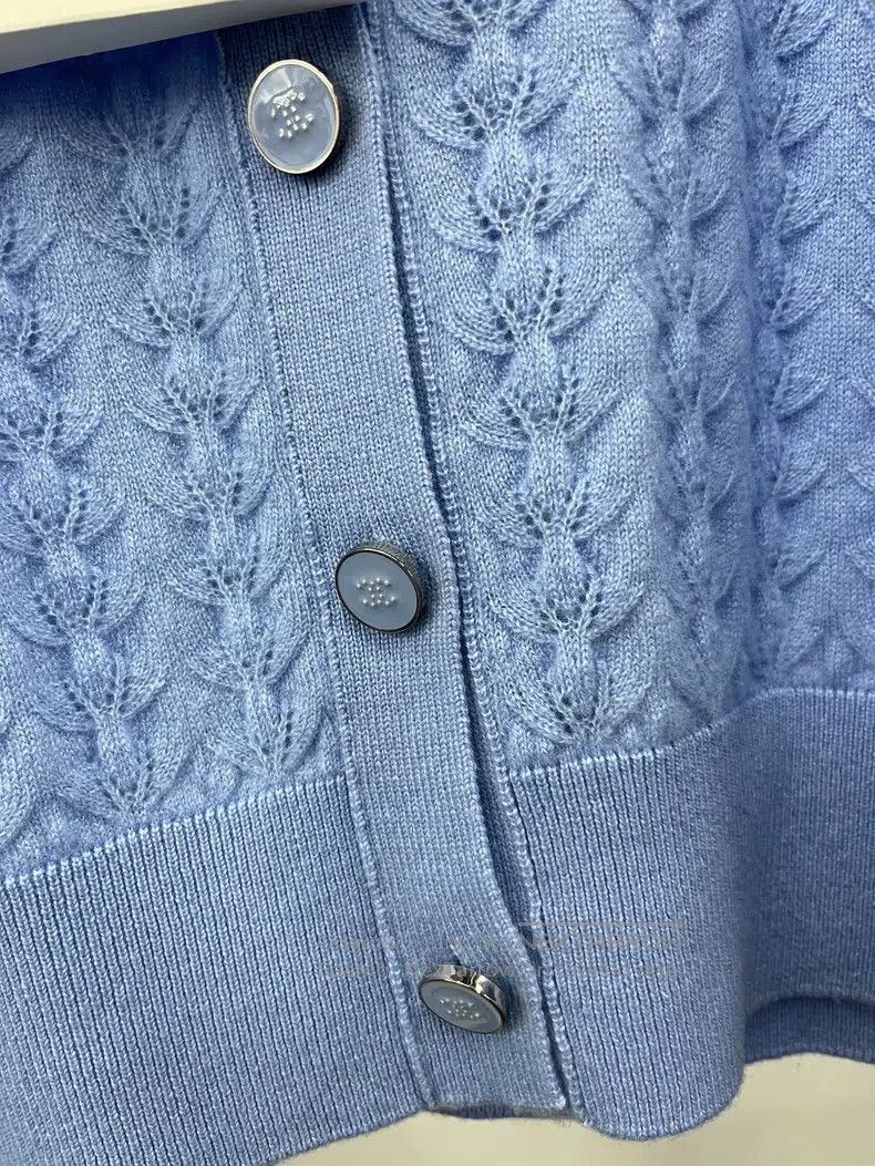 Chanel Chanel 24B blue cashmere knitted cardigan coat Size XS / US 0-2 / IT 36-38 - 2 Thumbnail