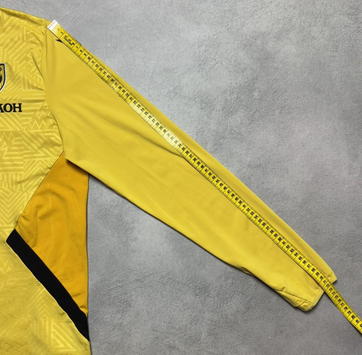 Macron Oxford United 2022 2023 Football Soccer 1/4 Zip Top Macron Size US XXL / EU 58 / 5 - 15 Thumbnail