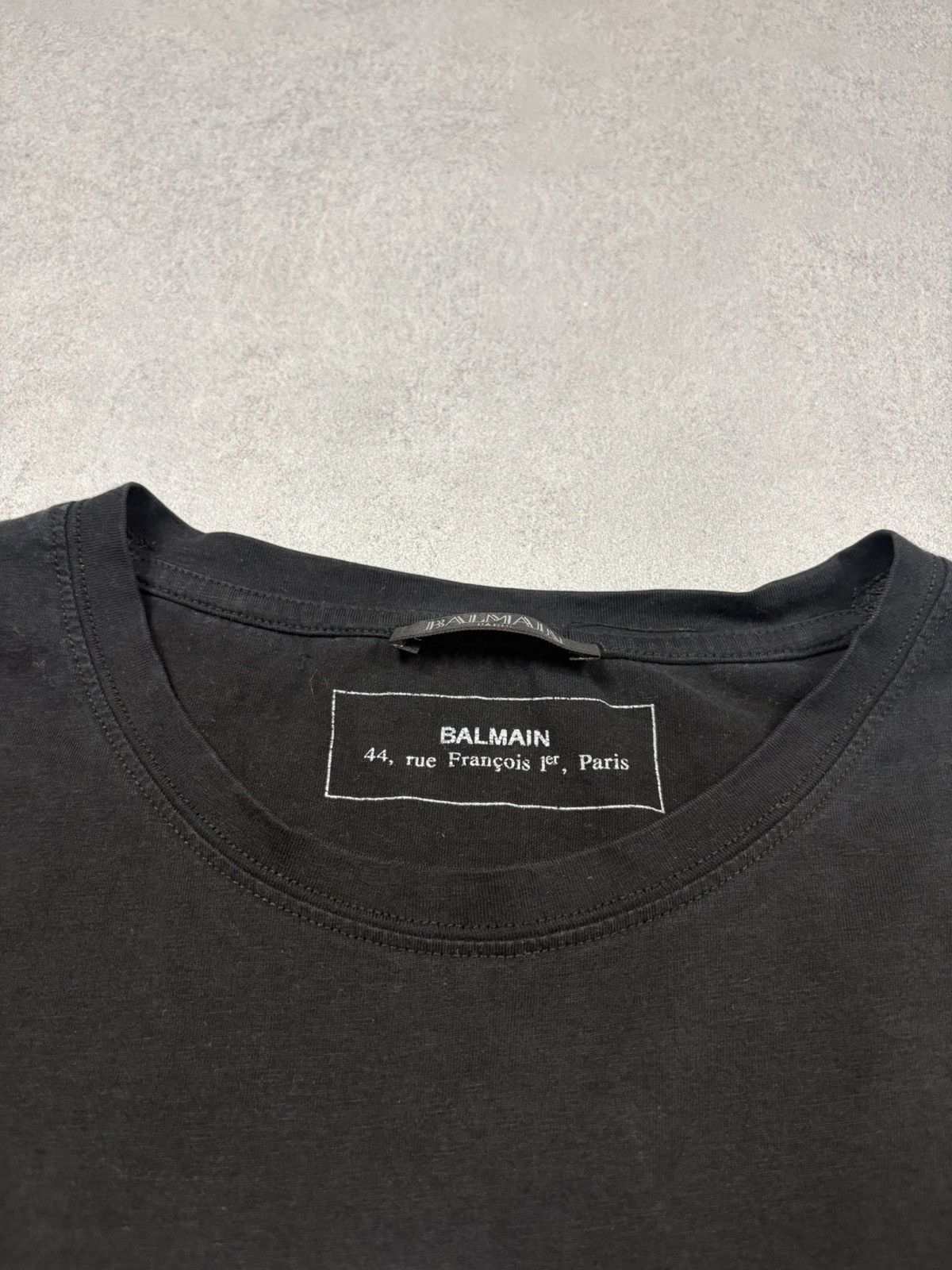 Balmain Balmain Paris Big Logo Crest Black T-Shirt Size US M / EU 48-50 / 2 - 11 Thumbnail