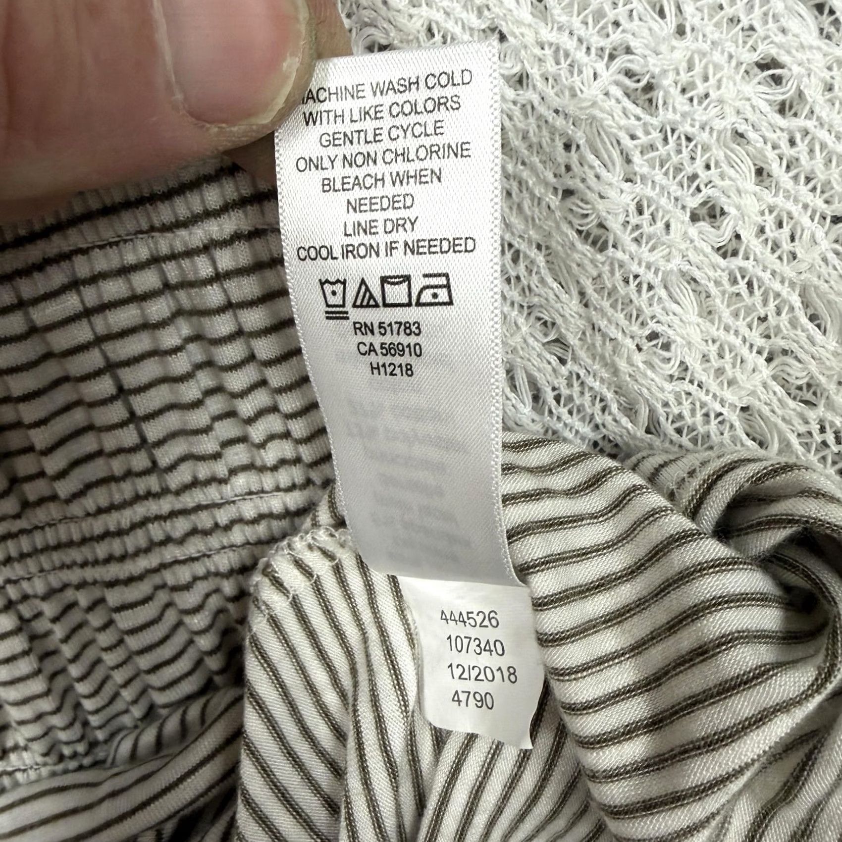 Vintage Maurices Tunic Blouse Plus 2 Gray Stripe Flutter Sleeve Crochet Scoop Neck Bohemian Casual All Seasons Women Shirts Size XS / US 0-2 / IT 36-38 - 7 Thumbnail