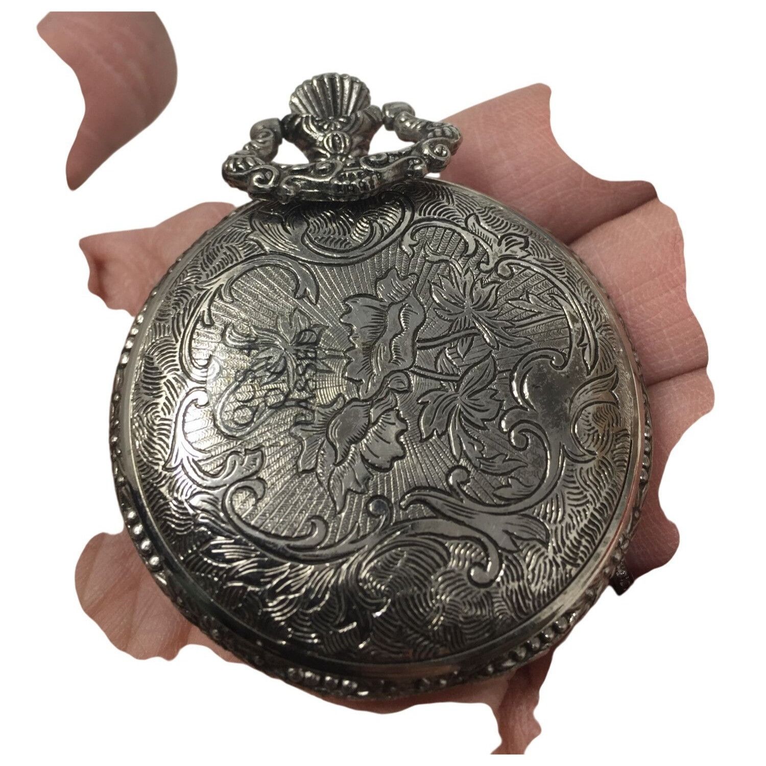 Other Vintage Details Quartz Hunter Pocket Watch with an Elk on th Size ONE SIZE - 7 Thumbnail