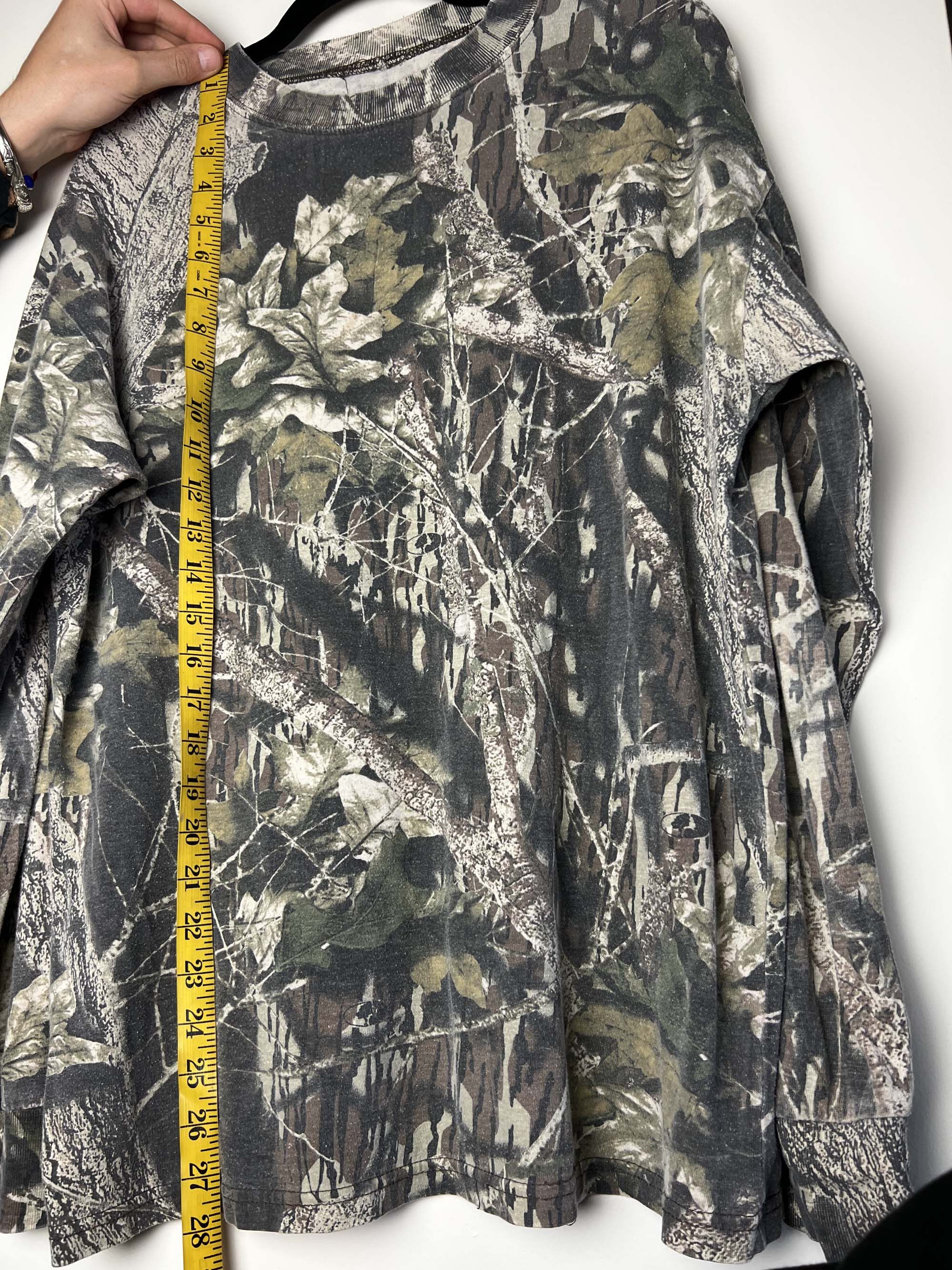 Vintage Vintage 1990's Camouflage Print Long Sleeve Undershirt Size US L / EU 52-54 / 3 - 13 Thumbnail