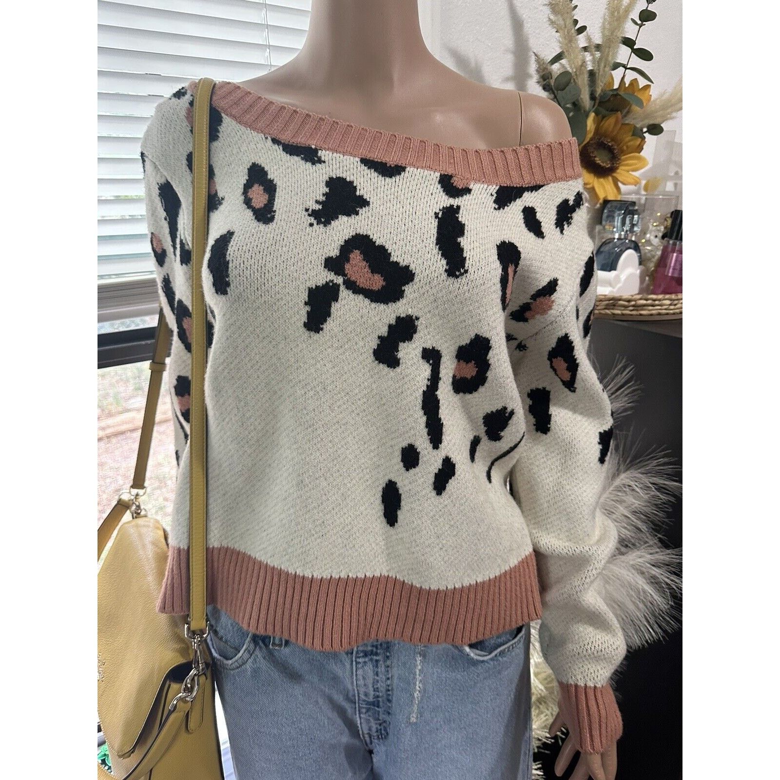 Team Cozy Leopard Print Sweater Cozy Casual Size Small Medium Size M / US 6-8 / IT 42-44 - 2 Thumbnail