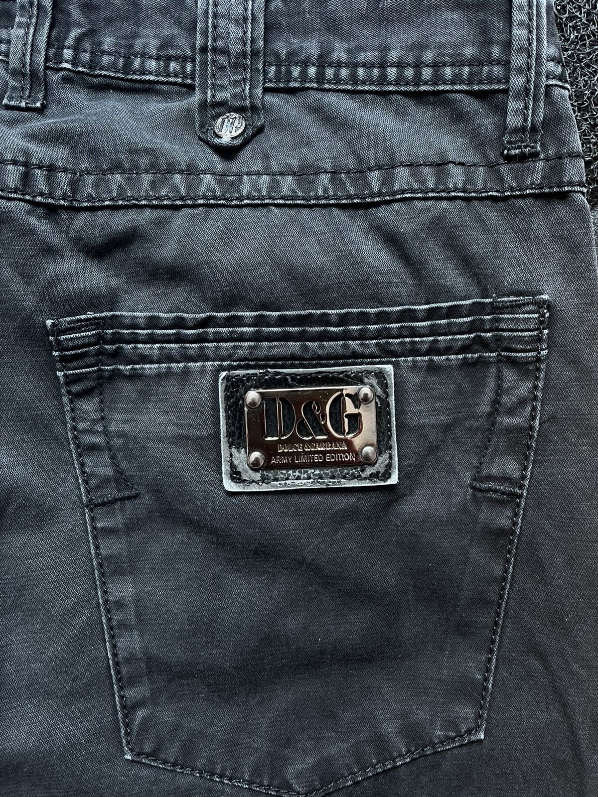 Dolce & Gabbana × Vintage Vintage Dolce&Gabbana DG Metal Logo Avant Garde Pants Size US 34 / EU 50 - 7 Thumbnail