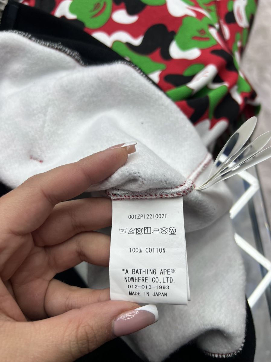 Bape Bape Dubai Shark FullZip Hoodie Size US M / EU 48-50 / 2 - 10 Thumbnail