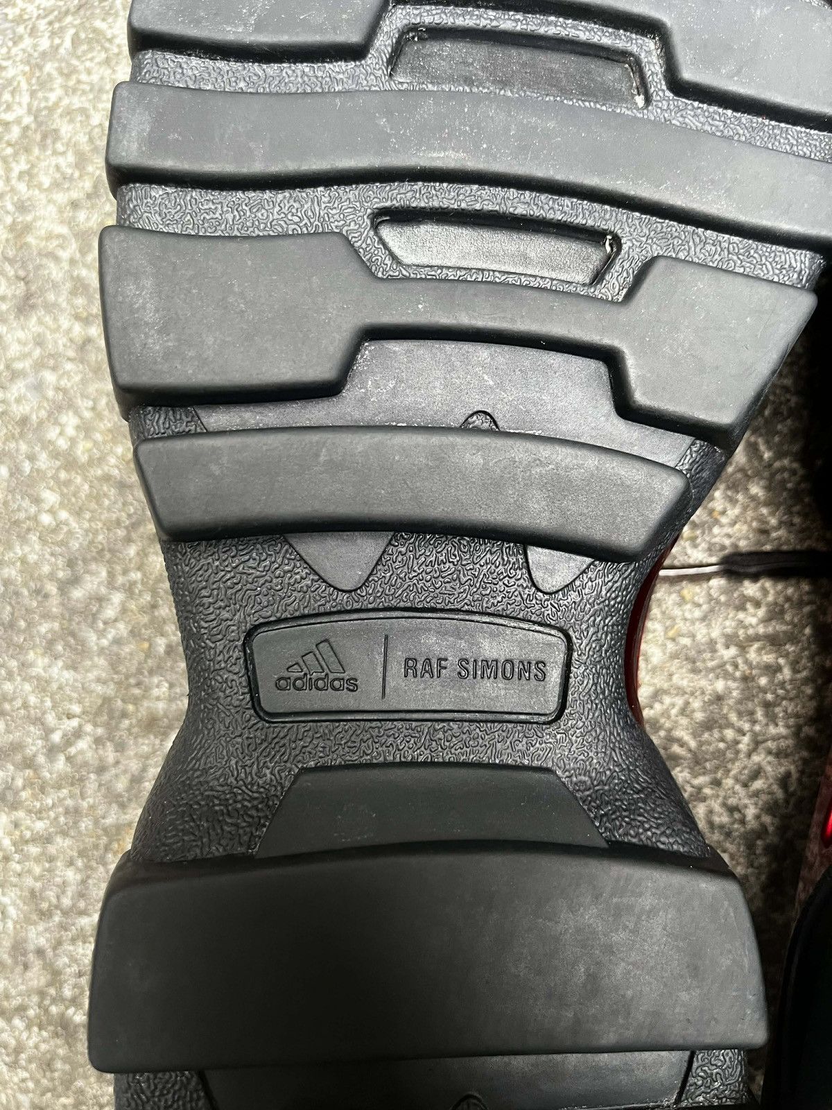 Raf Simons Raf simons detroit runner SZ. 7 US black&Red RARE!!!!! Size US 7 / EU 40 - 5 Thumbnail