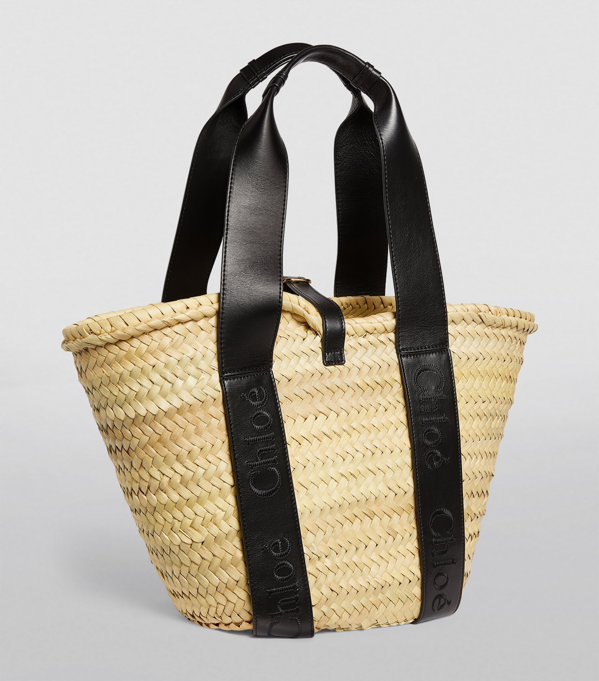 Chloe o1loc1c0625 Size: OS / Sense Medium Bucket in Black Size ONE SIZE - 1 Thumbnail