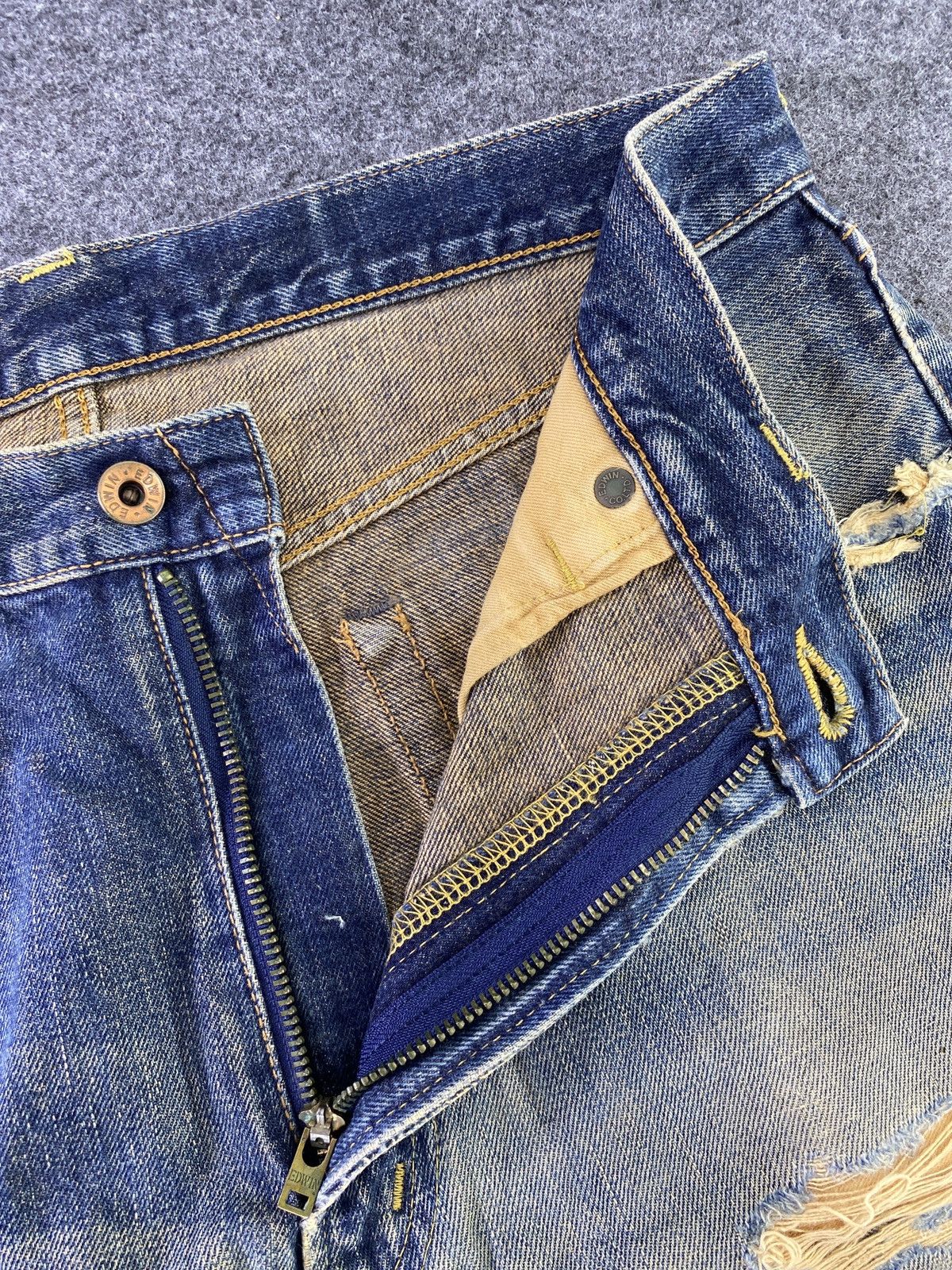 Edwin Edwin 505xx Redline Distressed Blue Wash Jeans- J868 Size US 33 - 5 Thumbnail