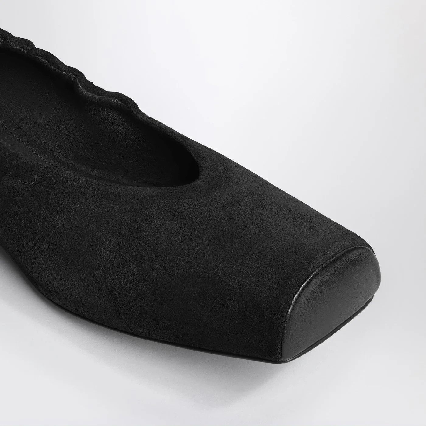 Alaia o1d2blof0426 Two-Tone Ballerina in Black Size US 8 / IT 38 - 4 Thumbnail