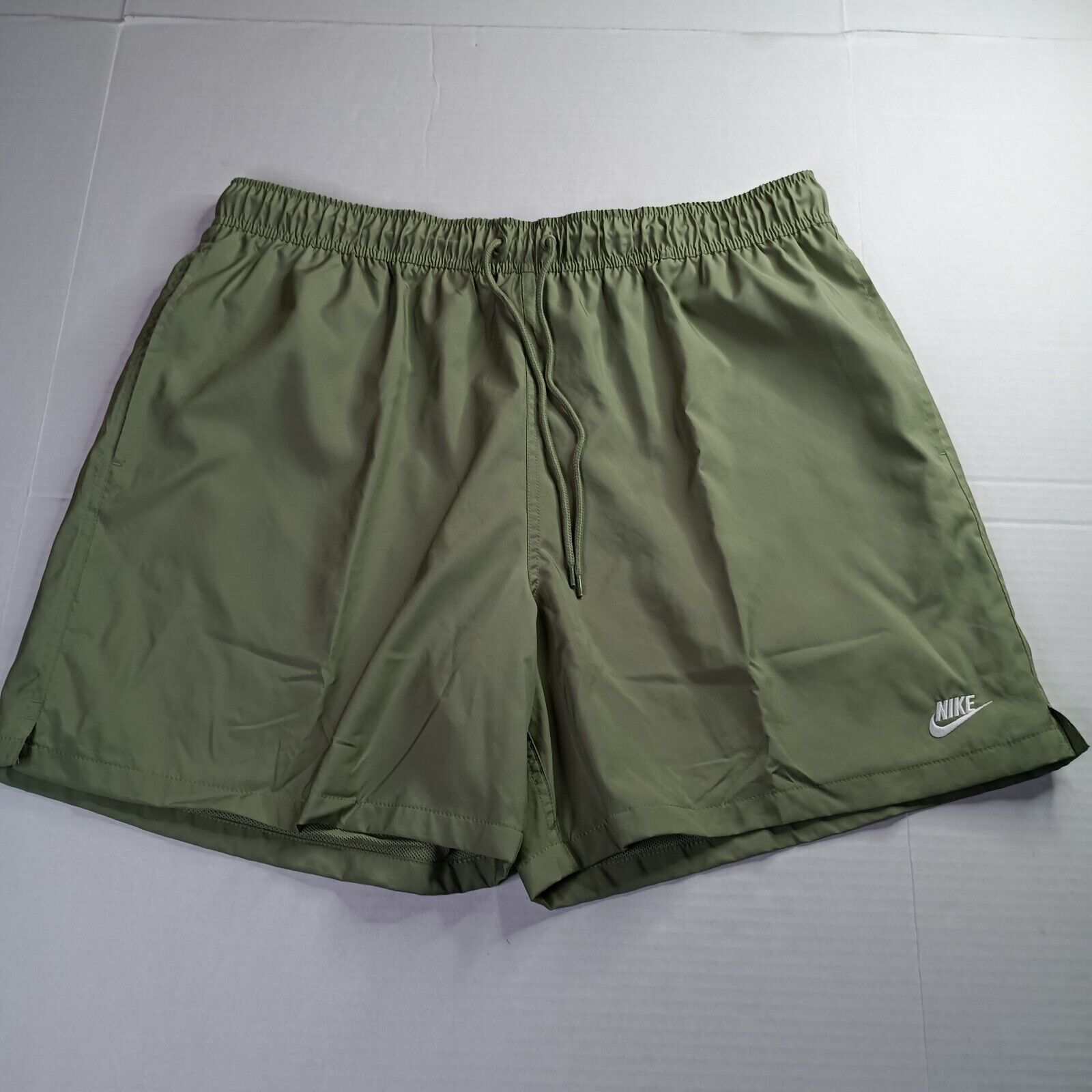 Nike Nike Men's Club Flow Relaxed Fit 6" Shorts Oil Green Size XL Size US 38 / EU 54 - 1 Thumbnail