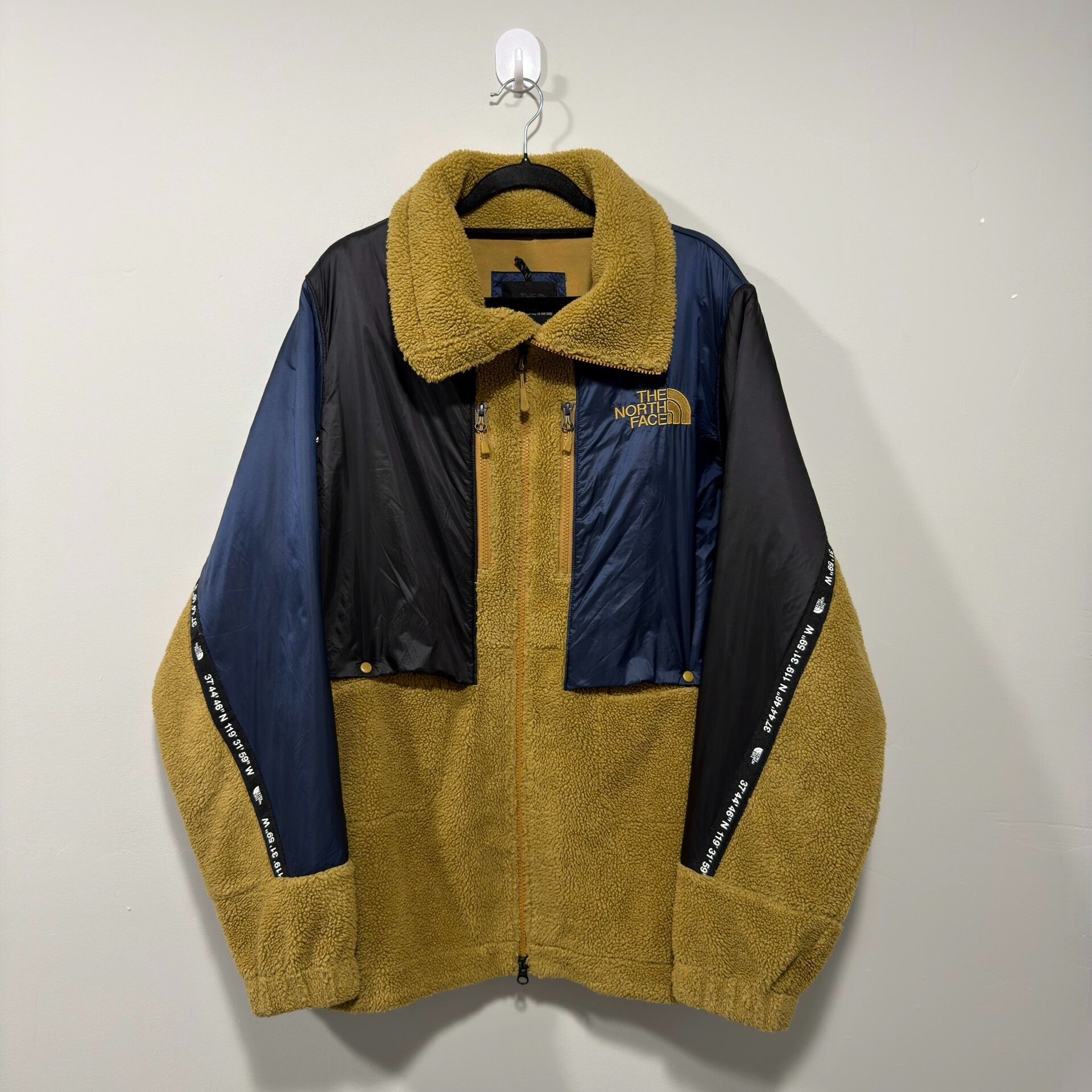 The North Face North Face Lambswool Collaboration Jacket Size US XL / EU 56 / 4 - 1 Thumbnail