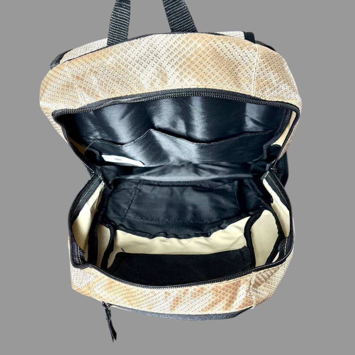 Puma Puma Unisex Contender 3.0 Laptop Backpack in Tan and Black Size ONE SIZE - 8 Thumbnail