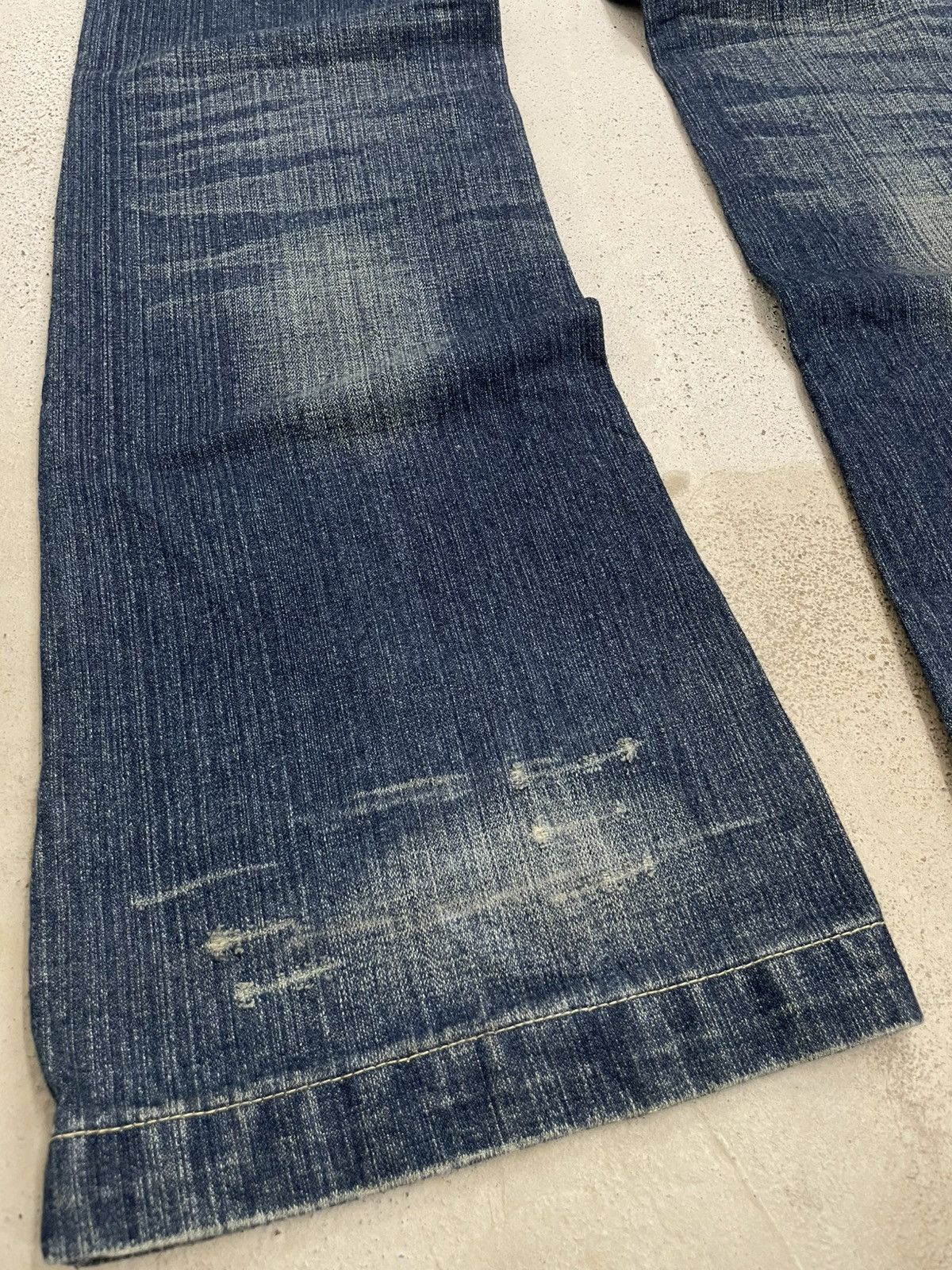 Le Grande Bleu (L.G.B.) Come Stai? Flare Whisker Distressed Japan Fashion Size US 30 / EU 46 - 17 Thumbnail