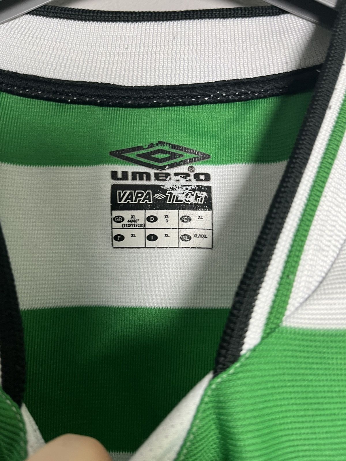 Umbro Umbro Celtic soccer Jersey tshirt Size US XL / EU 56 / 4 - 5 Thumbnail