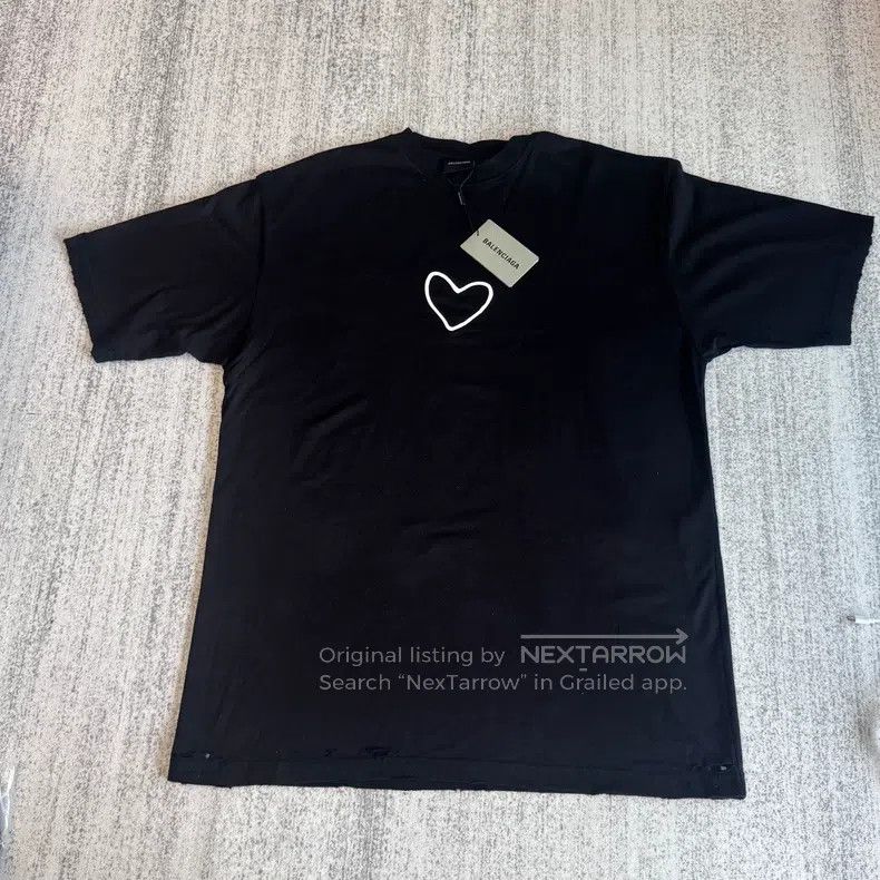 Balenciaga Balenciaga Valentine's day limited love logo short sleeves Size US M / EU 48-50 / 2 - 1 Thumbnail