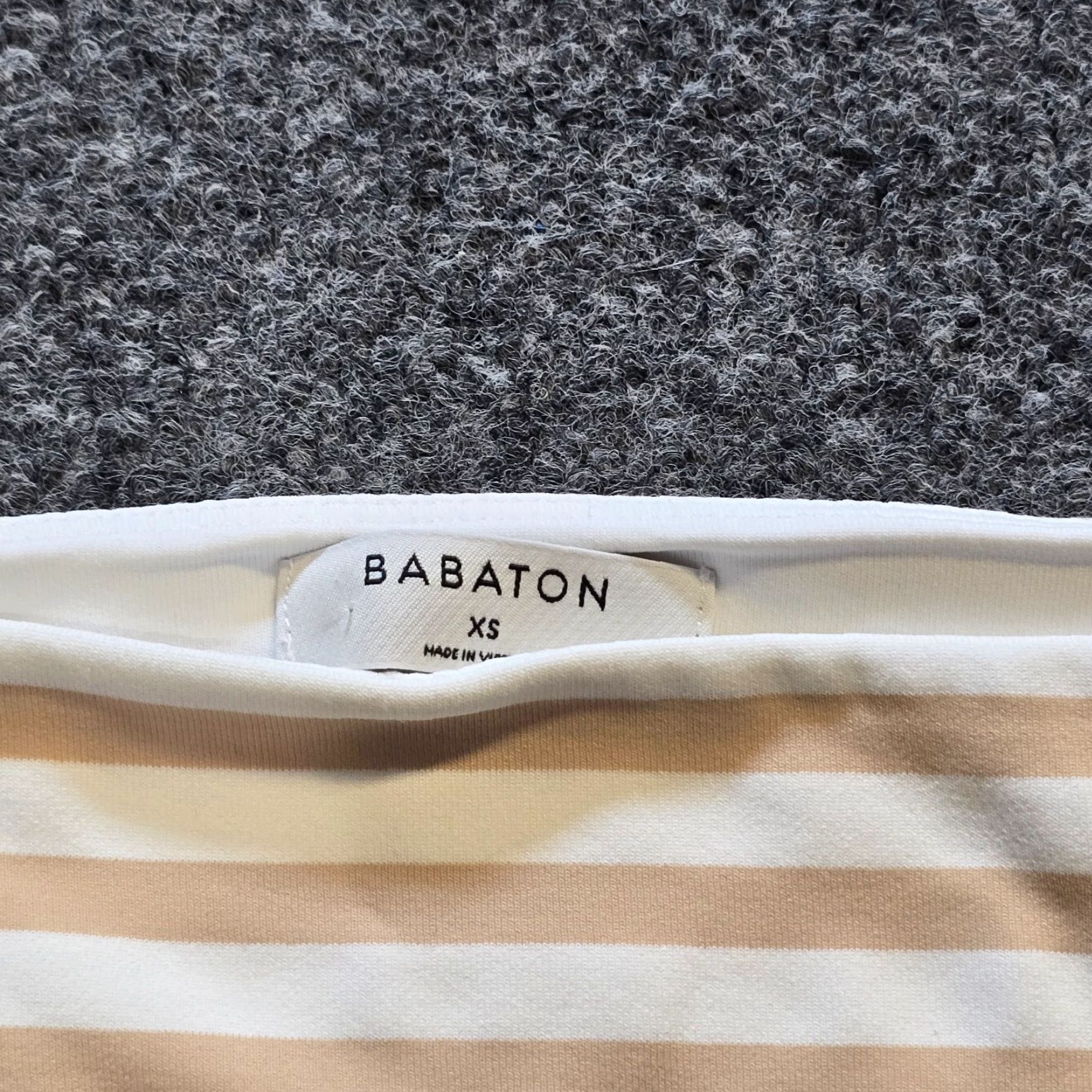 Aritzia Aritzia Babaton Bodysuit Womens XS Beige White Striped Long Sleeve Square Neck Casual Shirt Size XS / US 0-2 / IT 36-38 - 3 Thumbnail